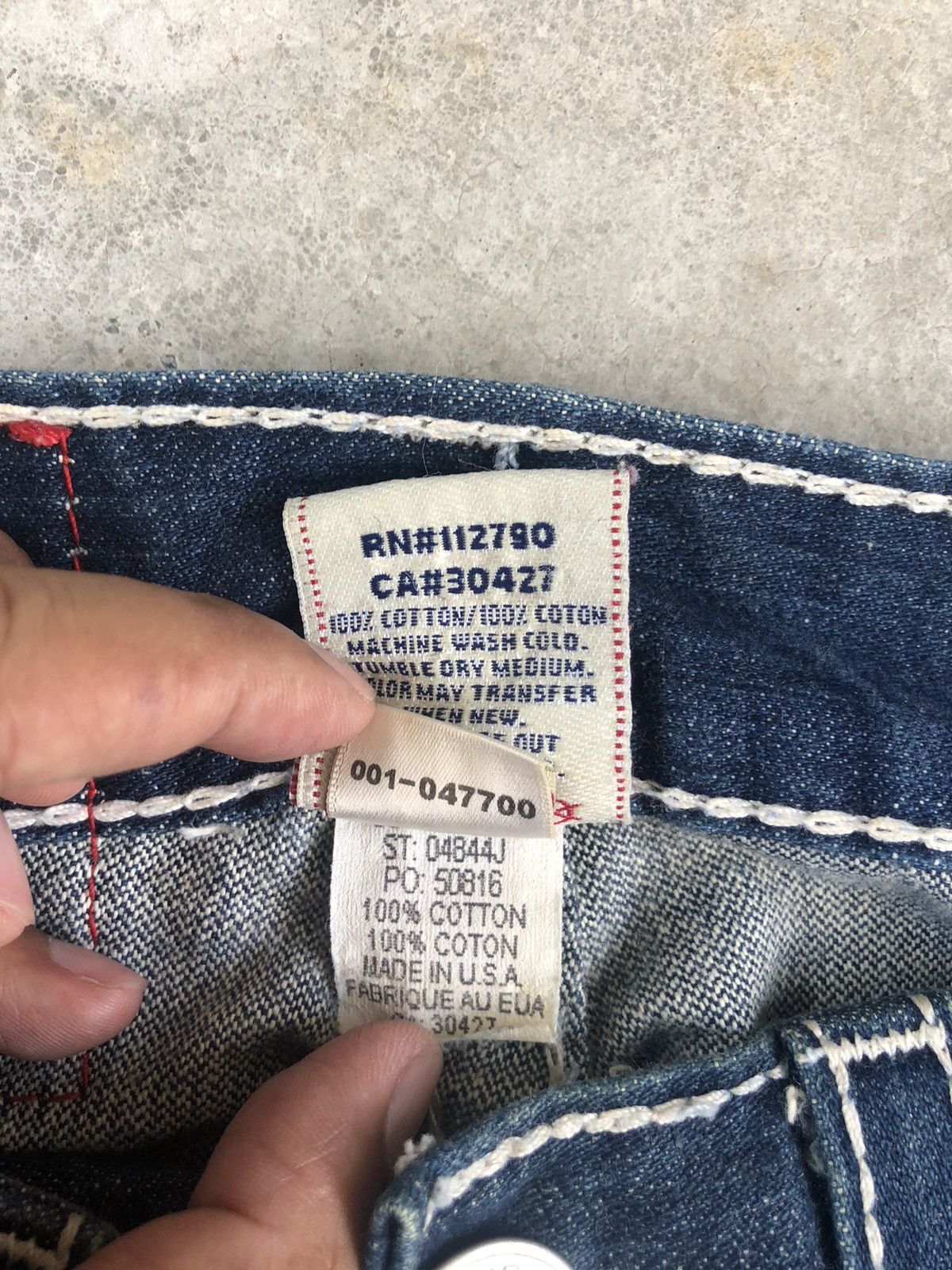 True Religion True Religion Flared Jeans Bootcut White Stitch Distressed Size US 32 / EU 48 - 17 Thumbnail