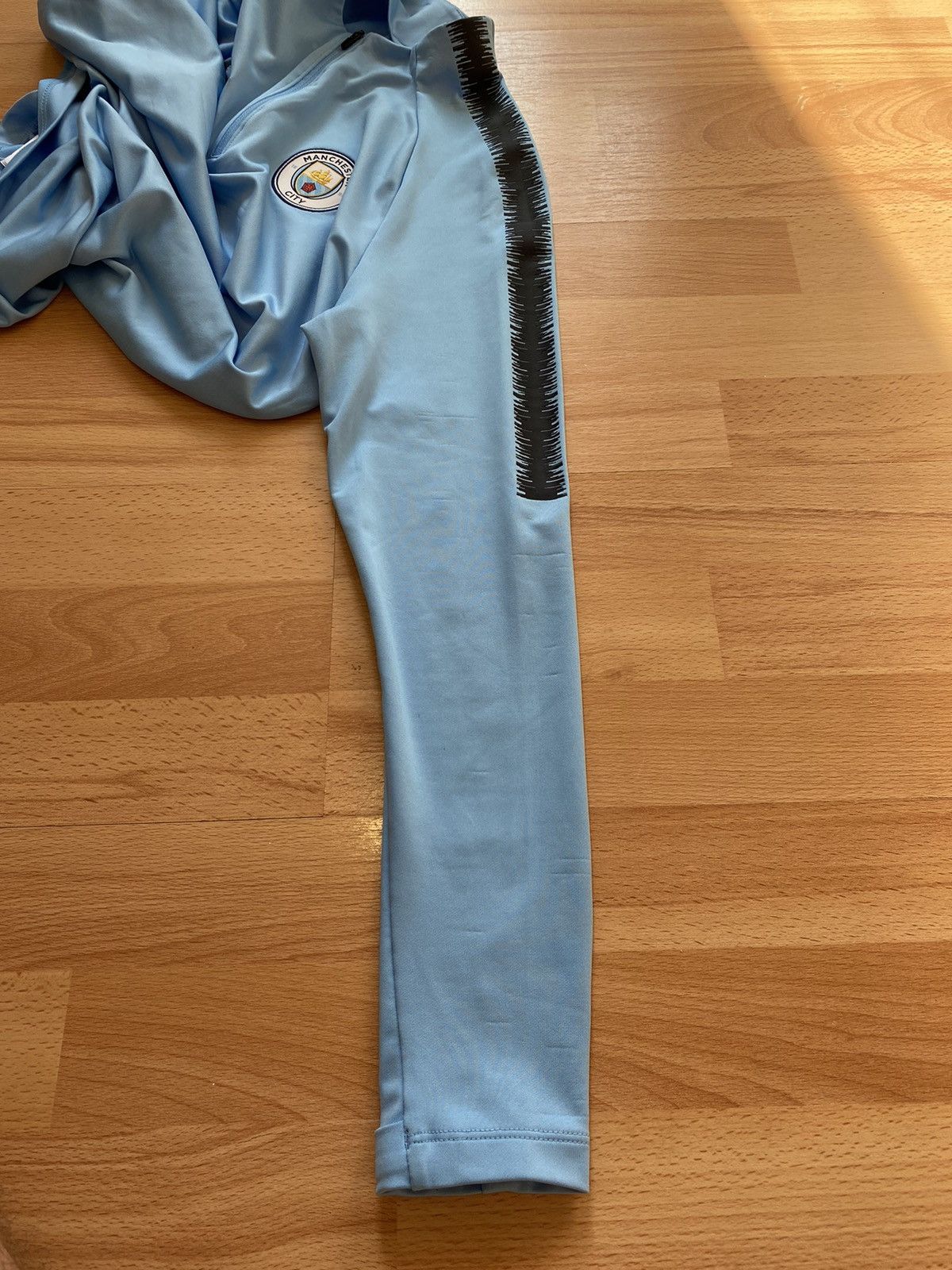 Nike × Puma Manchester City Nike/Puma Football Suit Size S 918800-491 Size US S / EU 44-46 / 1 - 10 Thumbnail