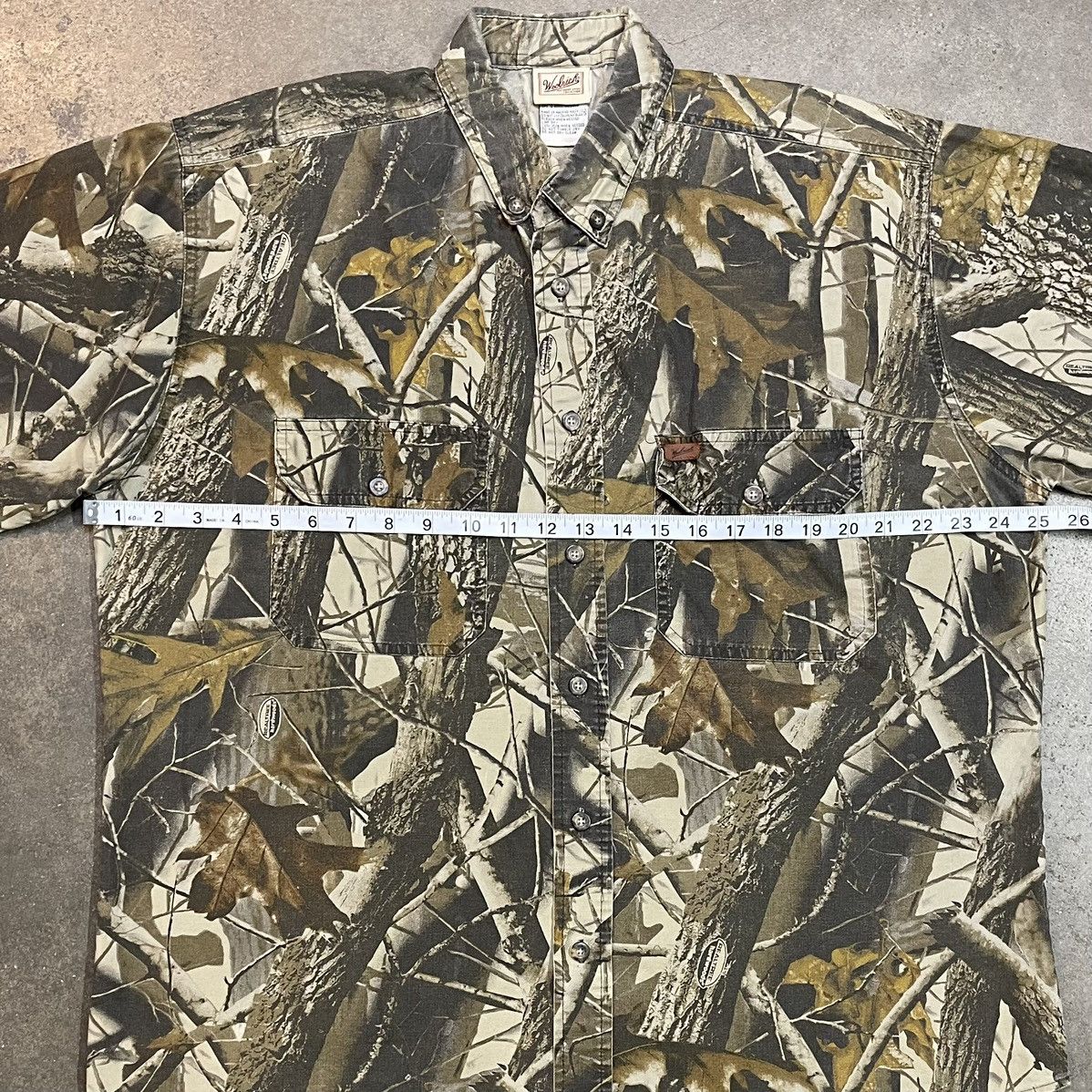 Woolrich Woolen Mills Vintage Woolrich Realtree Hardwoods Camo Button Shirt Size US L / EU 52-54 / 3 - 5 Thumbnail
