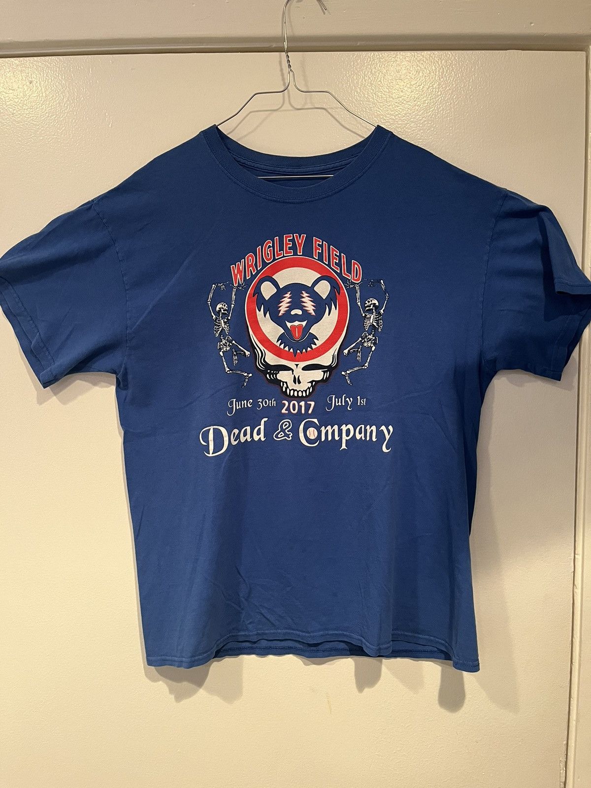 Grateful Dead 2017 Grateful Dead Wrigley Field concert tshirt Size US M / EU 48-50 / 2 - 1 Thumbnail