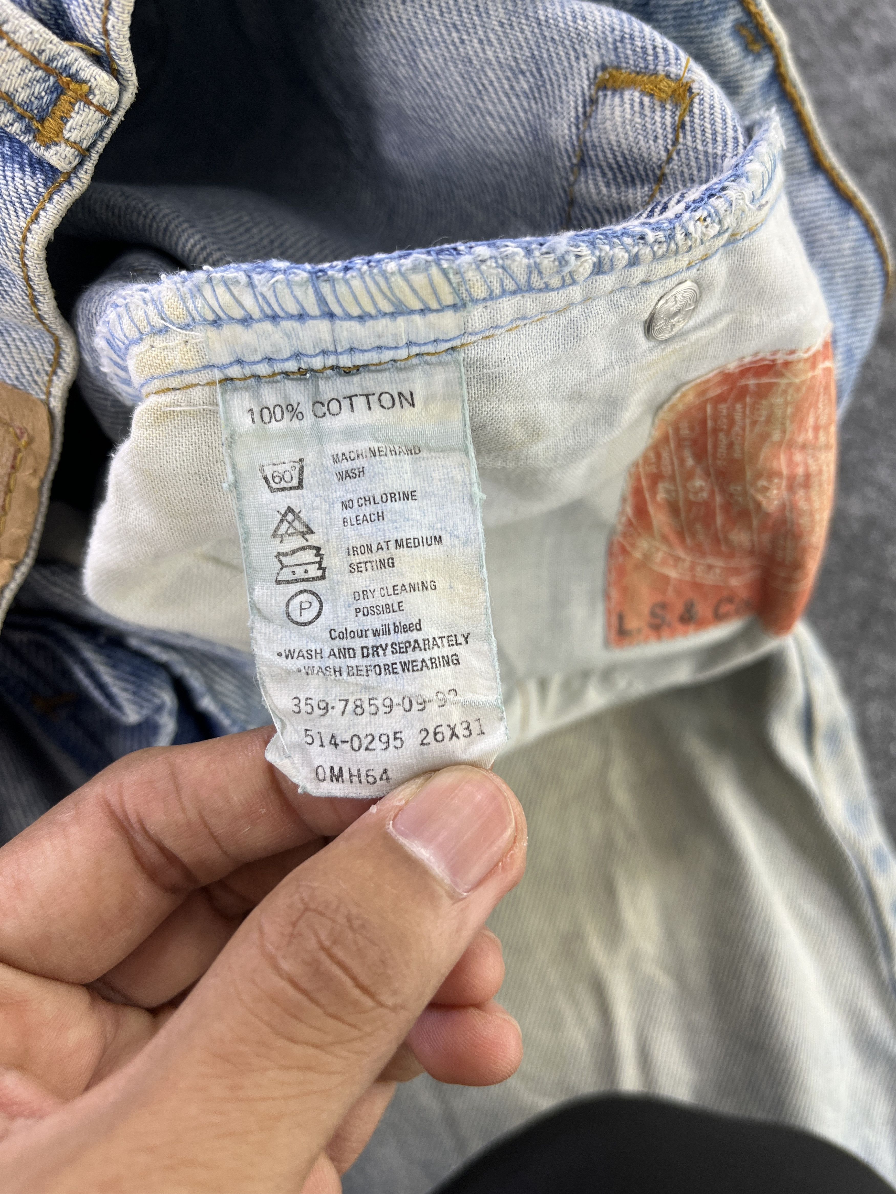 Levi's 90's Vintage Levis 514 Light Wash Jeans - J926 Size 26" / US 2 / IT 38 - 6 Thumbnail