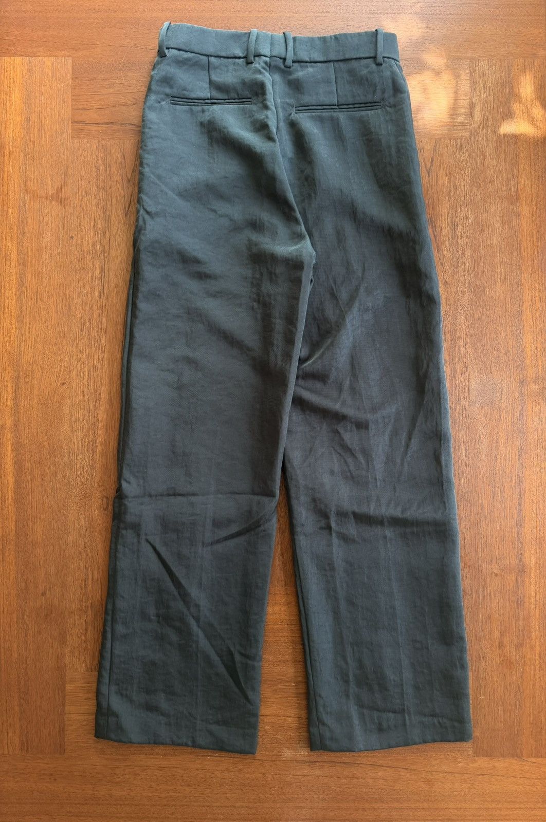 No Maintenance No Maintenance Nylon pintuck trousers Size US 28 / EU 44 - 4 Thumbnail