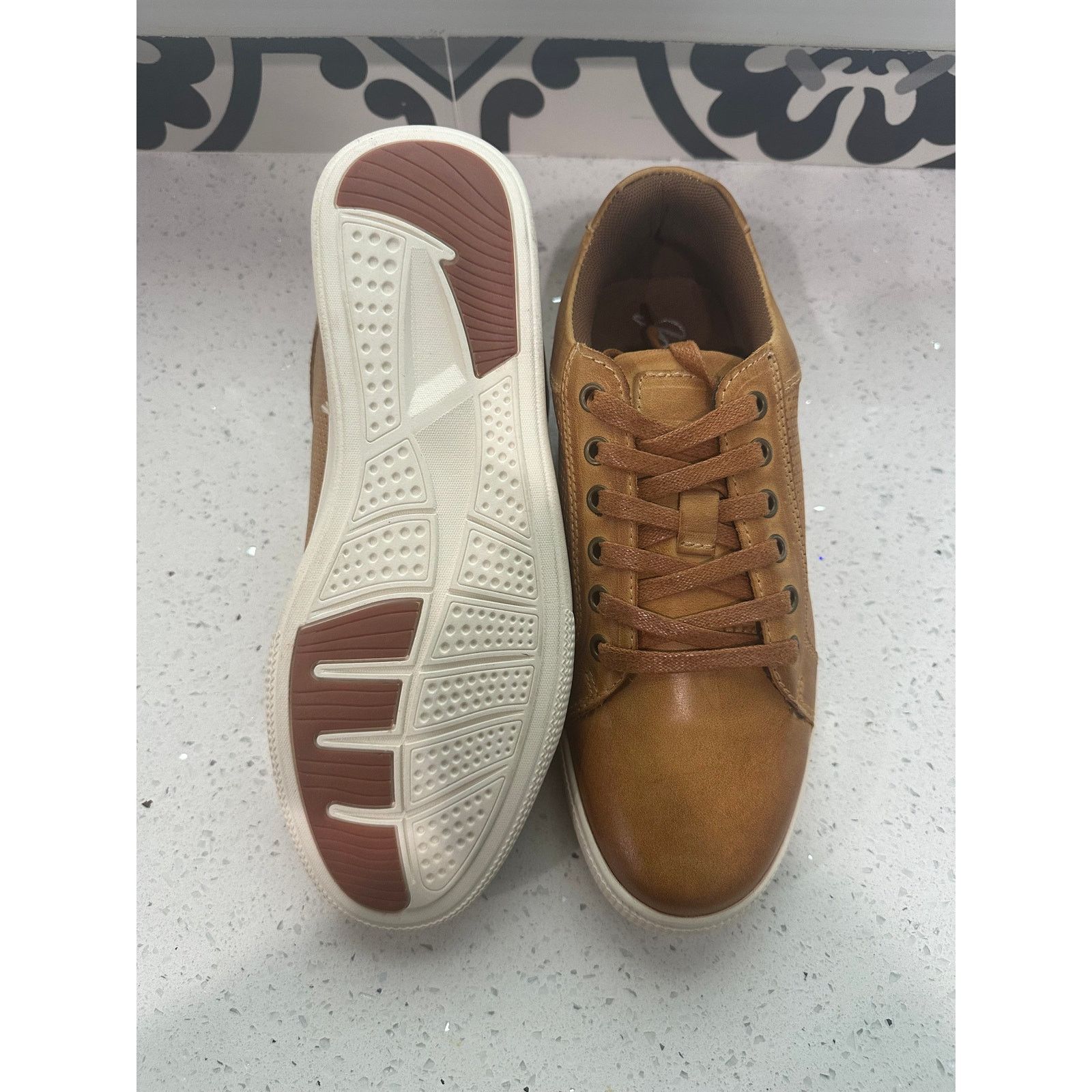 Other Jonsen Milan Men's Tan Leather Fashion Sneakers Size 8 Size US 8 / EU 41 - 3 Thumbnail