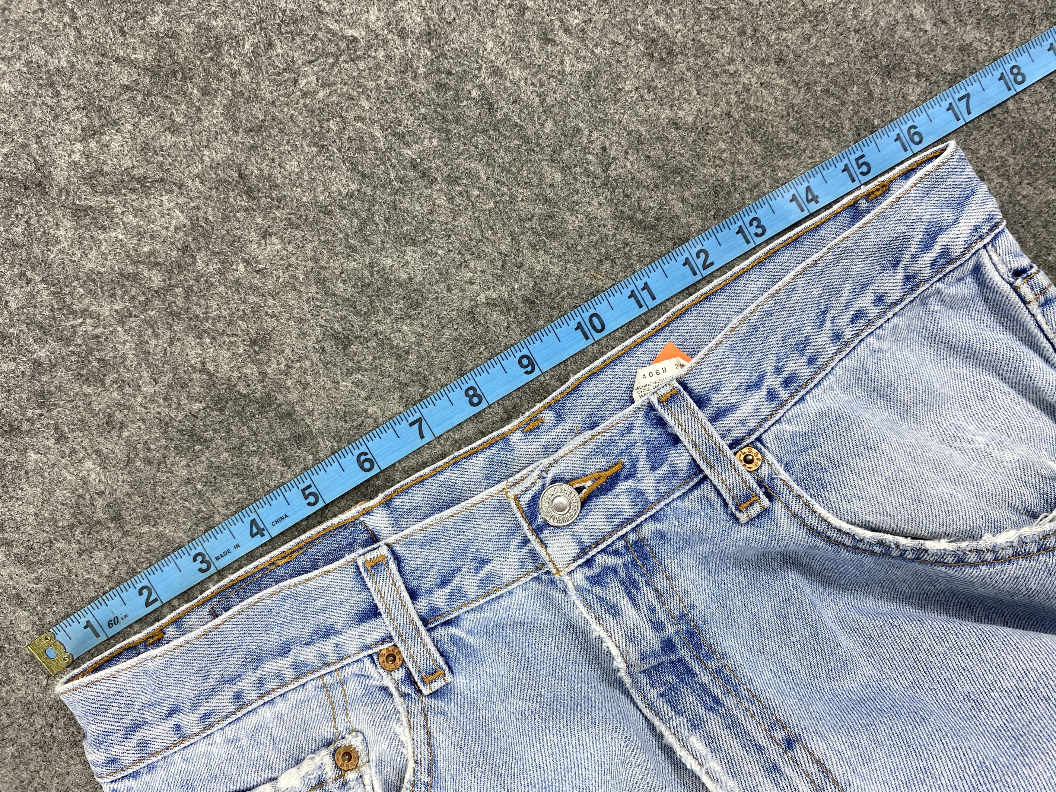 Levi's Mid Blue Vintage Levi's 550 Jeans 33x31 Denim -SJ015 Size US 33 - 5 Thumbnail
