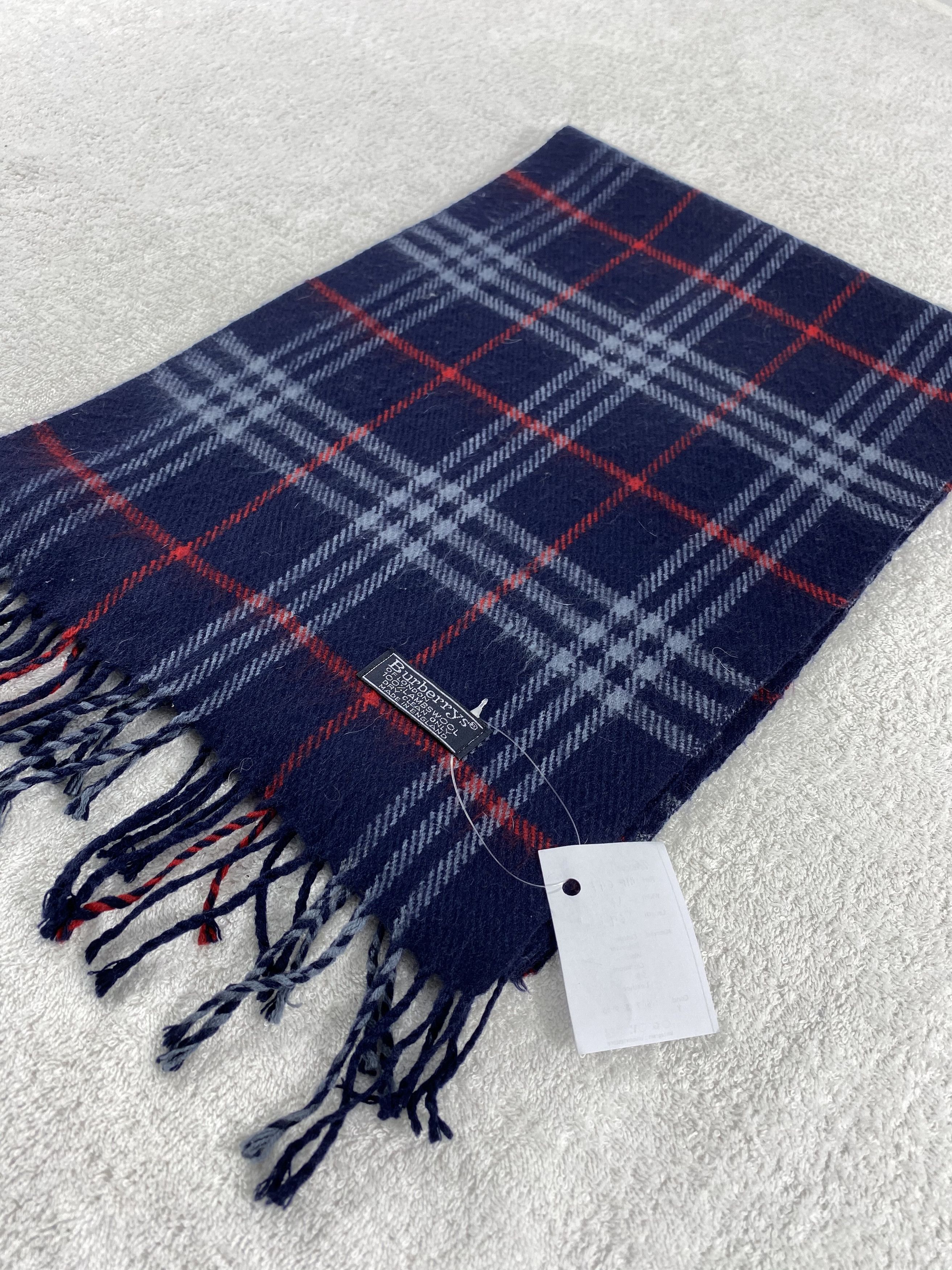 Burberry Vintage Burberry Scarf/Muffler/Neckwear MF647 Size ONE SIZE - 3 Thumbnail