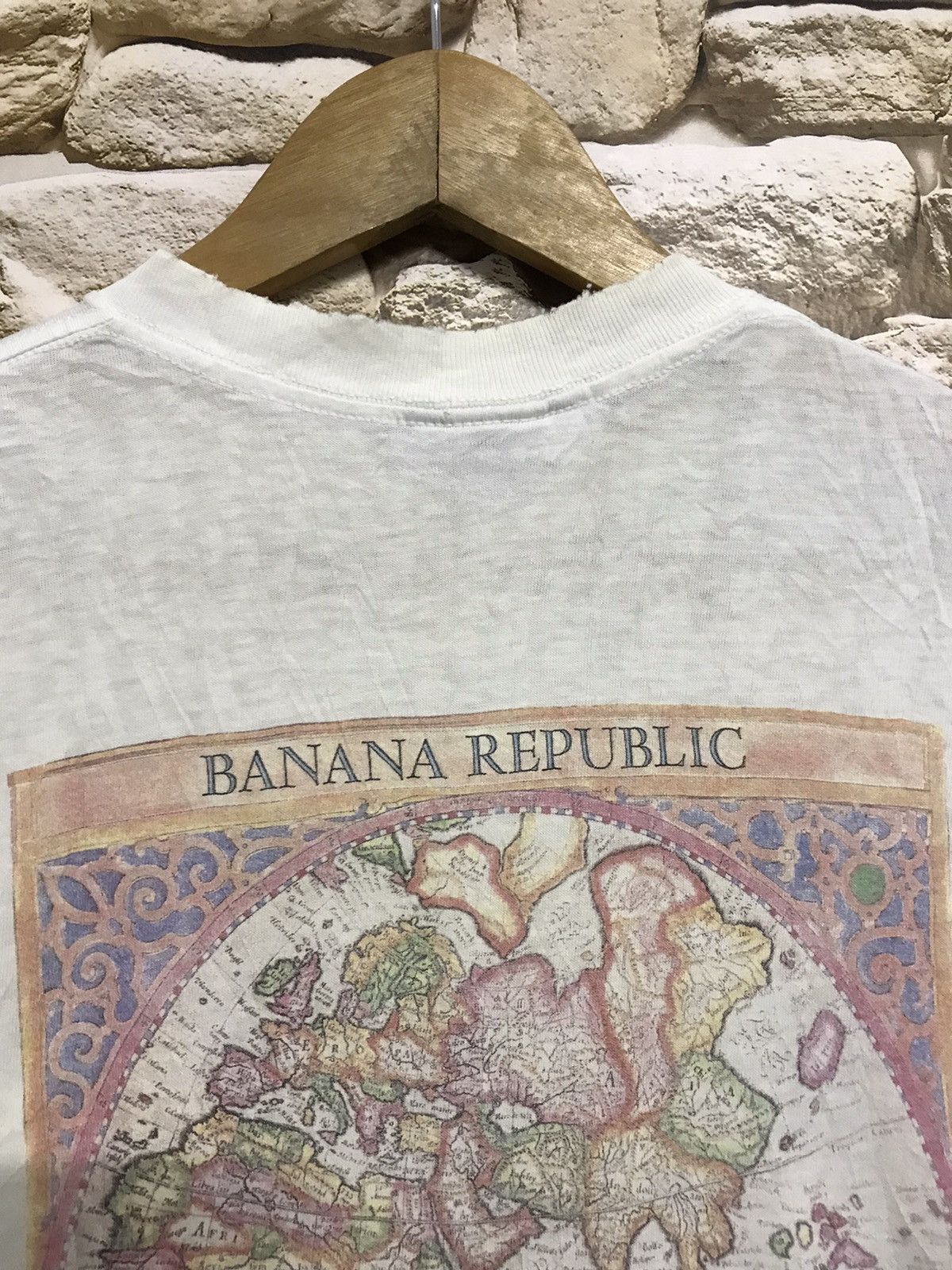 Banana Republic × Vintage Distres Vintage Banana Republic Mape Logo Size US S / EU 44-46 / 1 - 7 Thumbnail