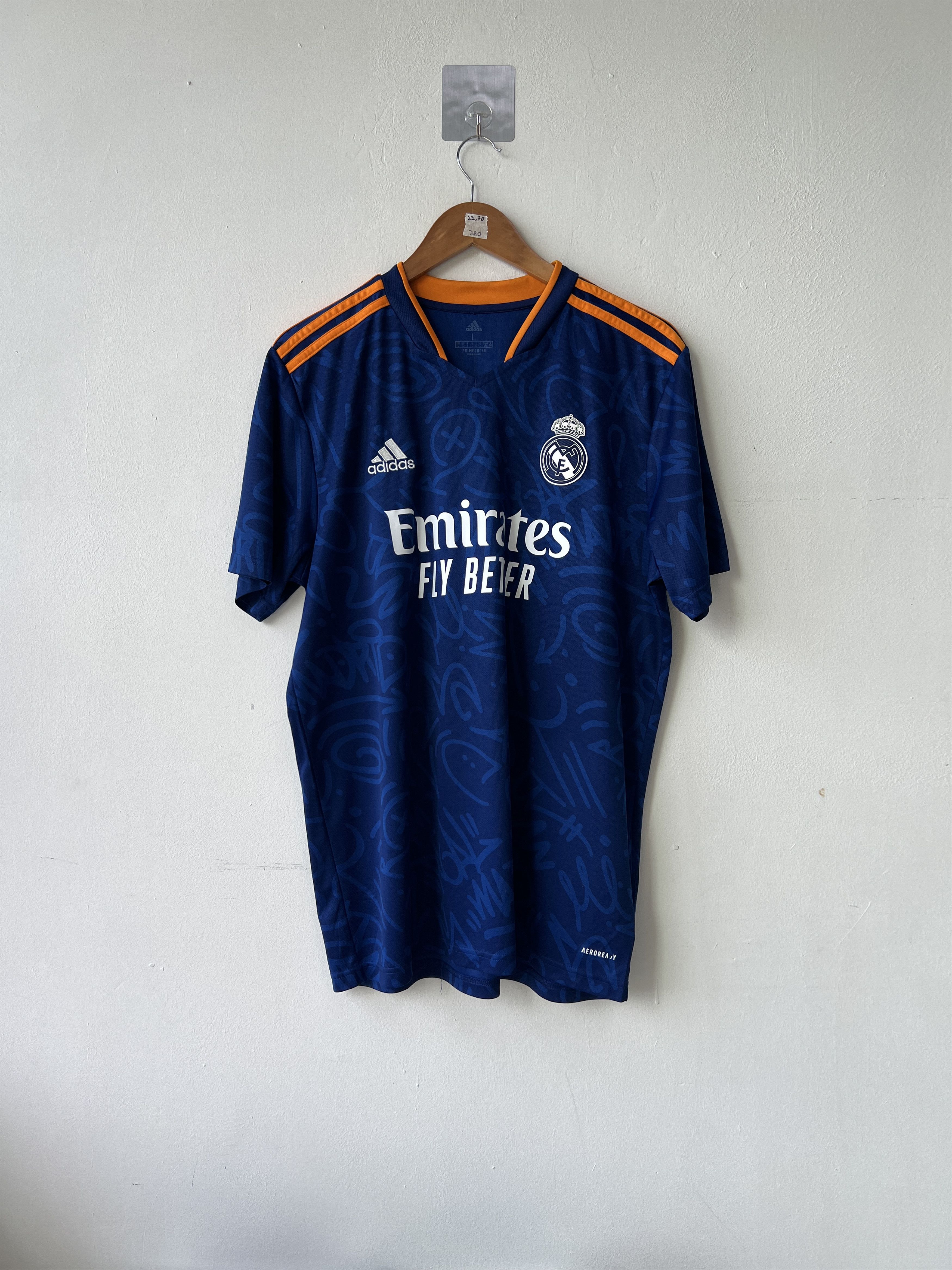 Adidas (L) Real Madrid 2021-22 Away Kit Bale #18 Size US L / EU 52-54 / 3 - 2 Thumbnail
