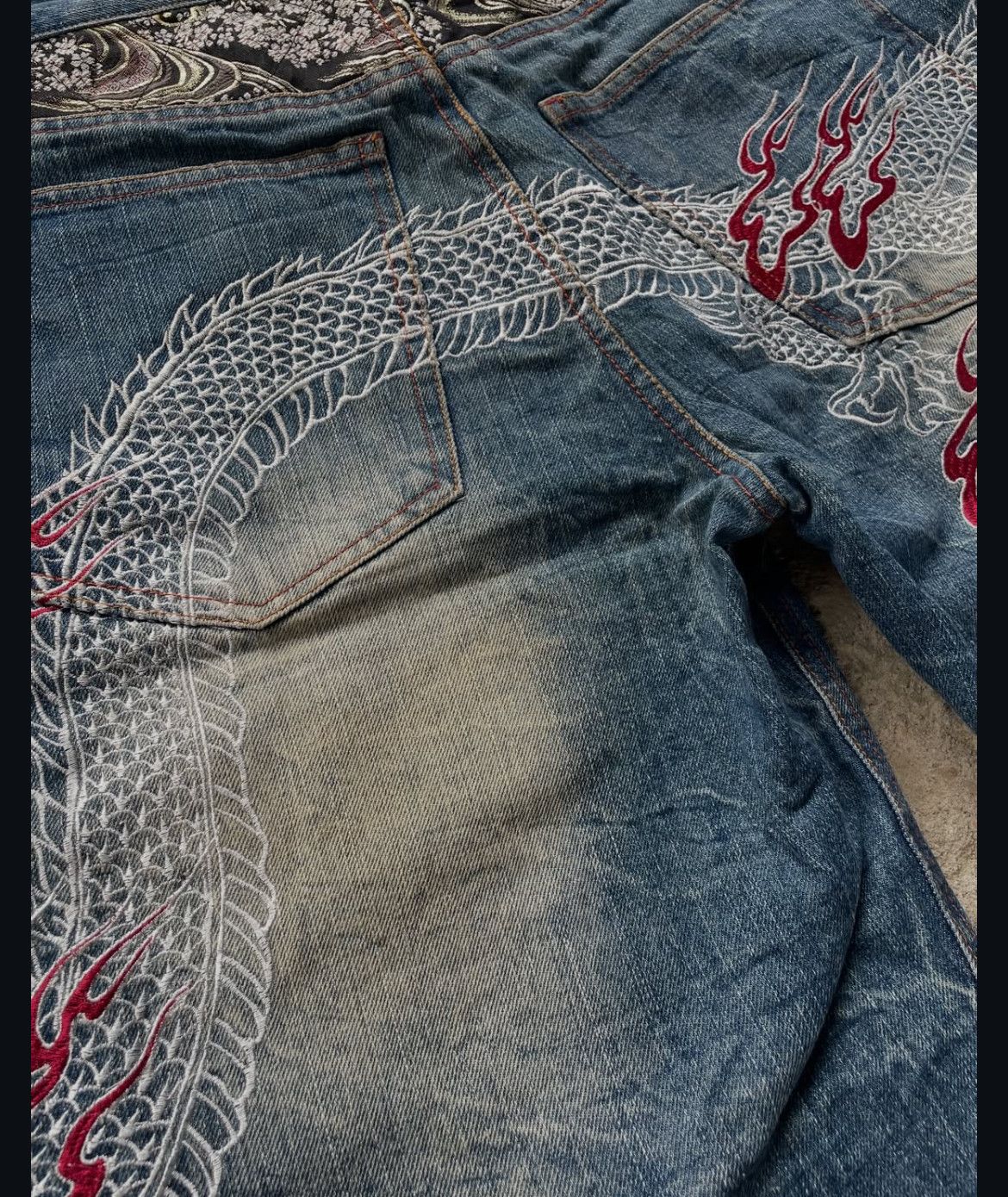 Japanese Brand 2000s Karakuri Tradisional Dragon Embroidery Jorts Denim y2k Size US 34 / EU 50 - 3 Thumbnail