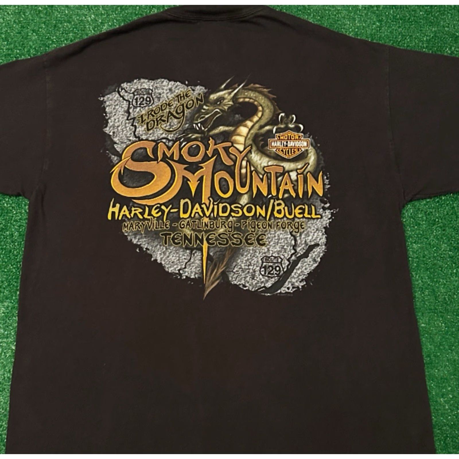 Harley Davidson VINTAGE Harley-Davidson Dragon Smokey Mountain 2007 VTG Shirt Mens L Black 90s Y2K Hip Hop Punk Motorcycle Biker Grunge USA Logo Size US L / EU 52-54 / 3 - 4 Thumbnail