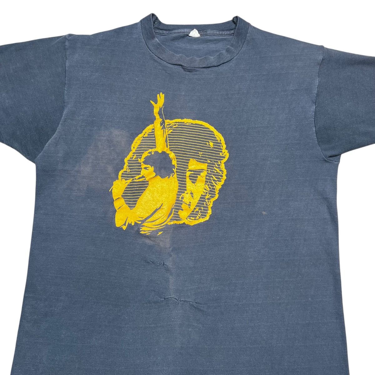 Band Tees Vintage 1970s Neil Diamond Band Tee Graphic T-Shirt Size US M / EU 48-50 / 2 - 5 Thumbnail