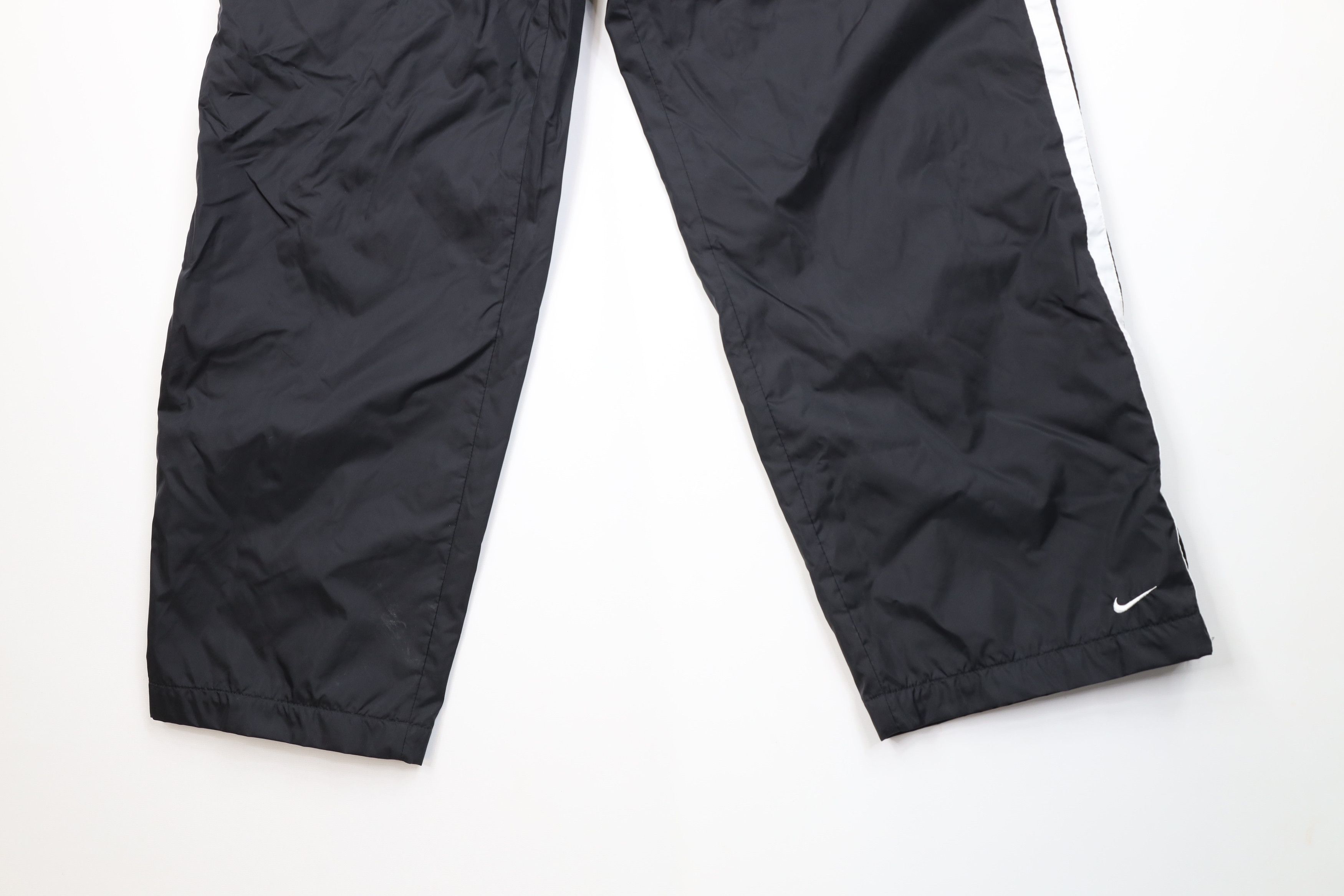 Nike Vintage 90s Nike Mini Swoosh Wide Leg Windbreaker Pants Size 28" / US 6 / IT 42 - 4 Thumbnail
