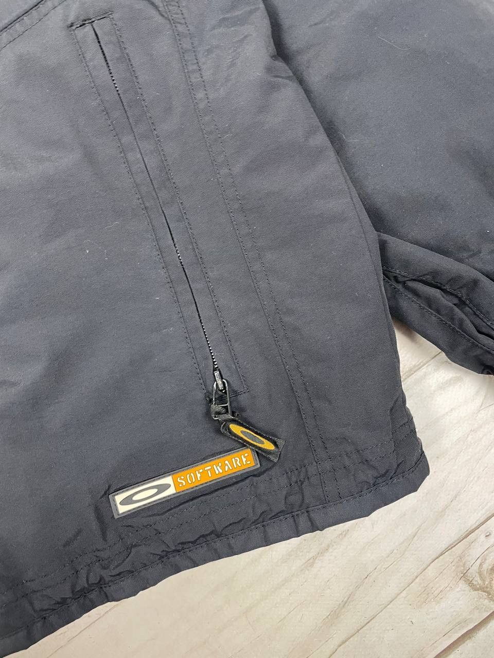 Oakley Vintage Oakley Software Ski Jacket Techwear Snowboard 00s Size US L / EU 52-54 / 3 - 20 Thumbnail