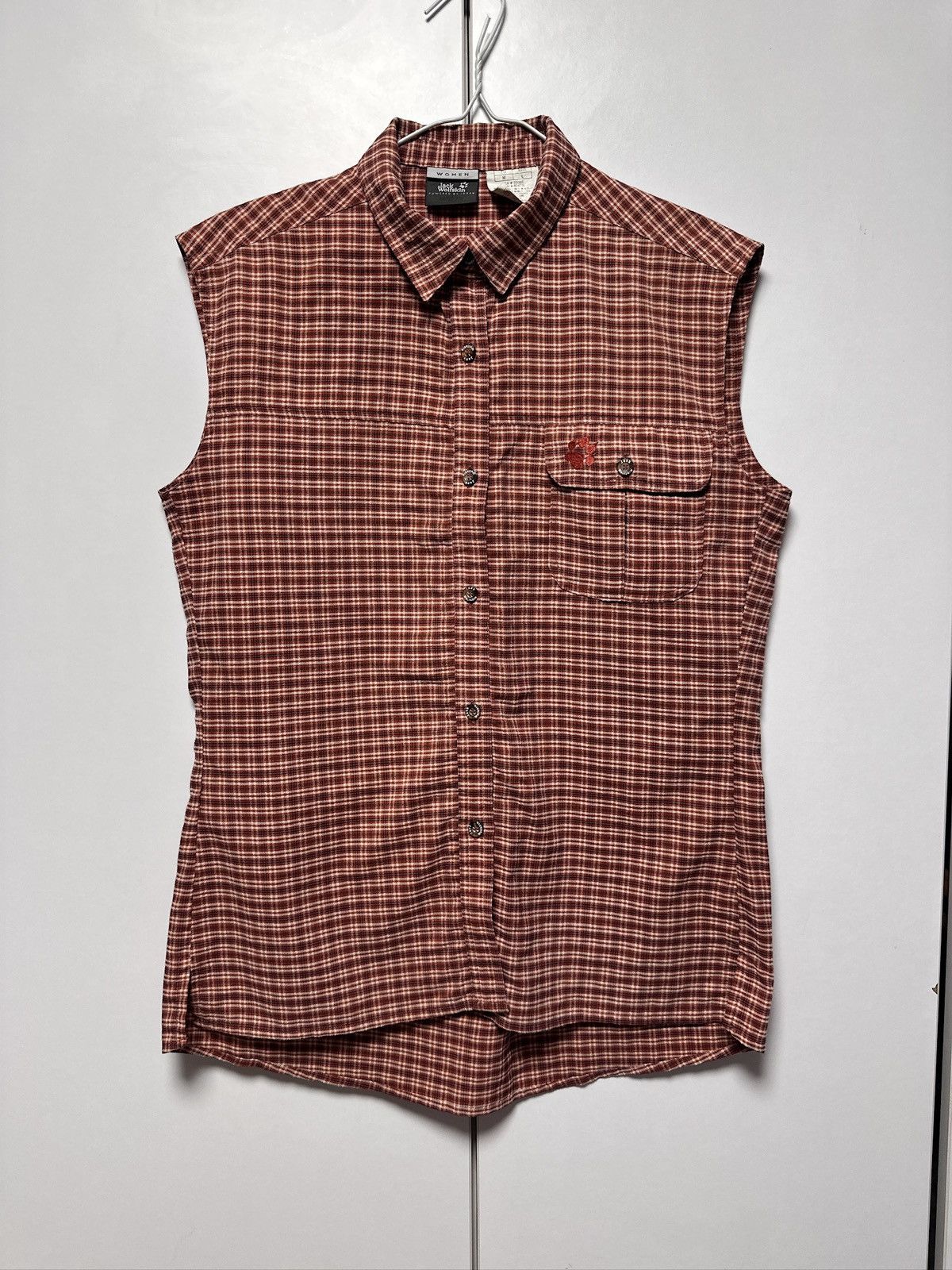 Jack Wolfskin 90s Jack Wolfskin sleeveless shirt women’s vintage outdoor Size M / US 6-8 / IT 42-44 - 1 Thumbnail