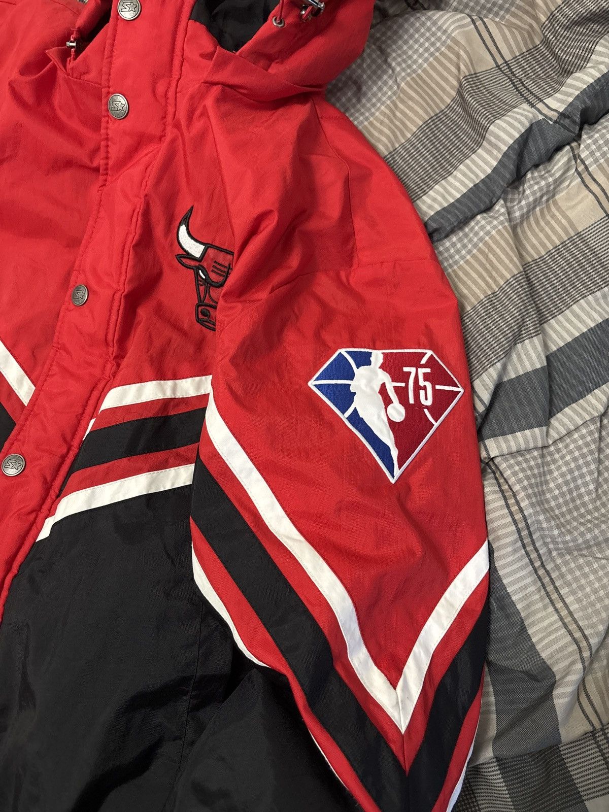 Starter × Vintage NBA 75th Anniversary Starter Chicago Bulls Zip Up Jacket Size US M / EU 48-50 / 2 - 5 Thumbnail