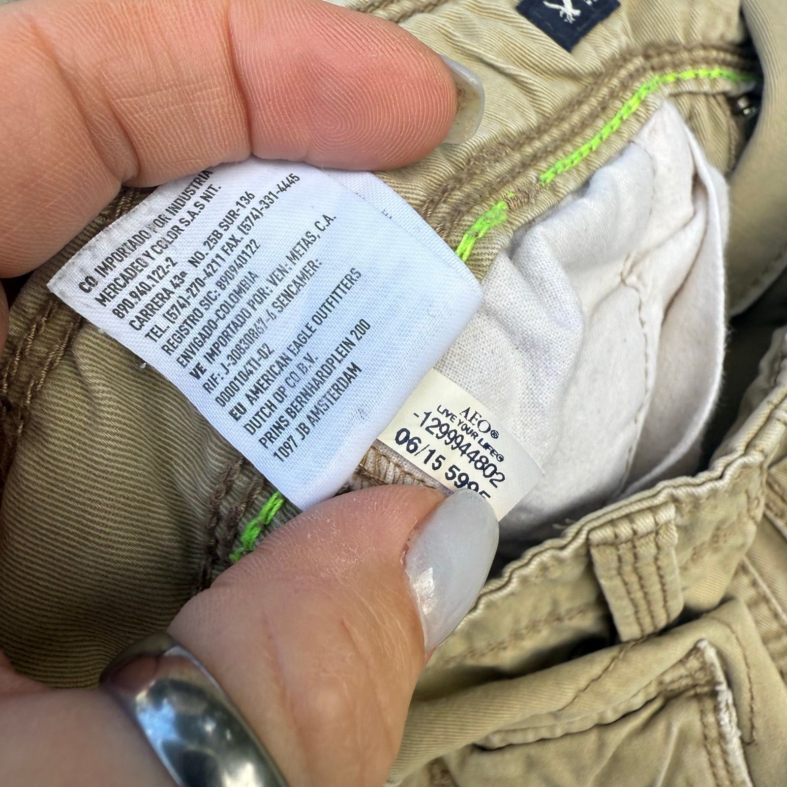 American Eagle Outfitters American Eagle Classic Tan Cargo Shorts Size 28 Size US 28 / EU 44 - 9 Thumbnail