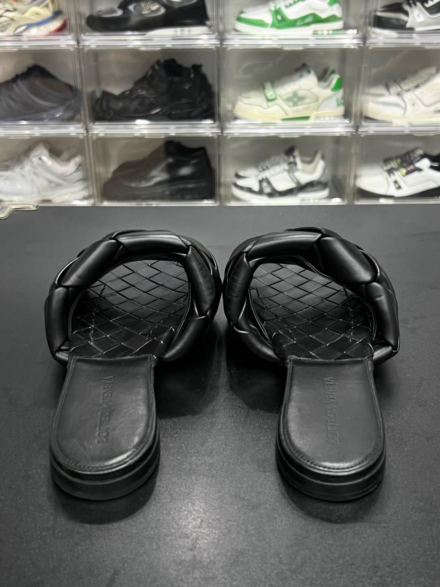 Bottega Veneta Bottega Veneta Lido Slide Sandals K15 Size US 6.5 / IT 36.5 - 7 Thumbnail