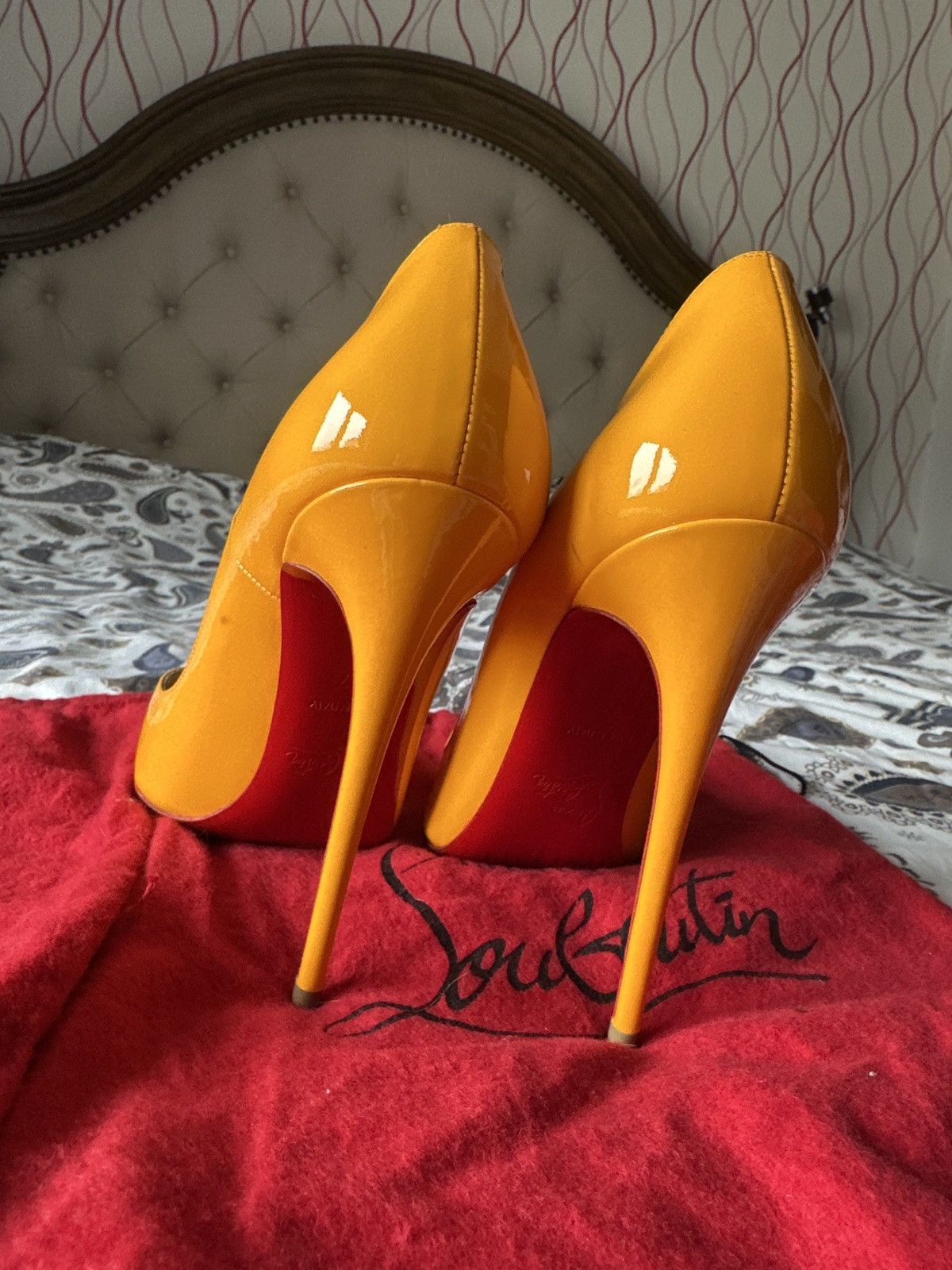 Christian Louboutin Louboutin Heels Size US 6 / IT 36 - 2 Thumbnail