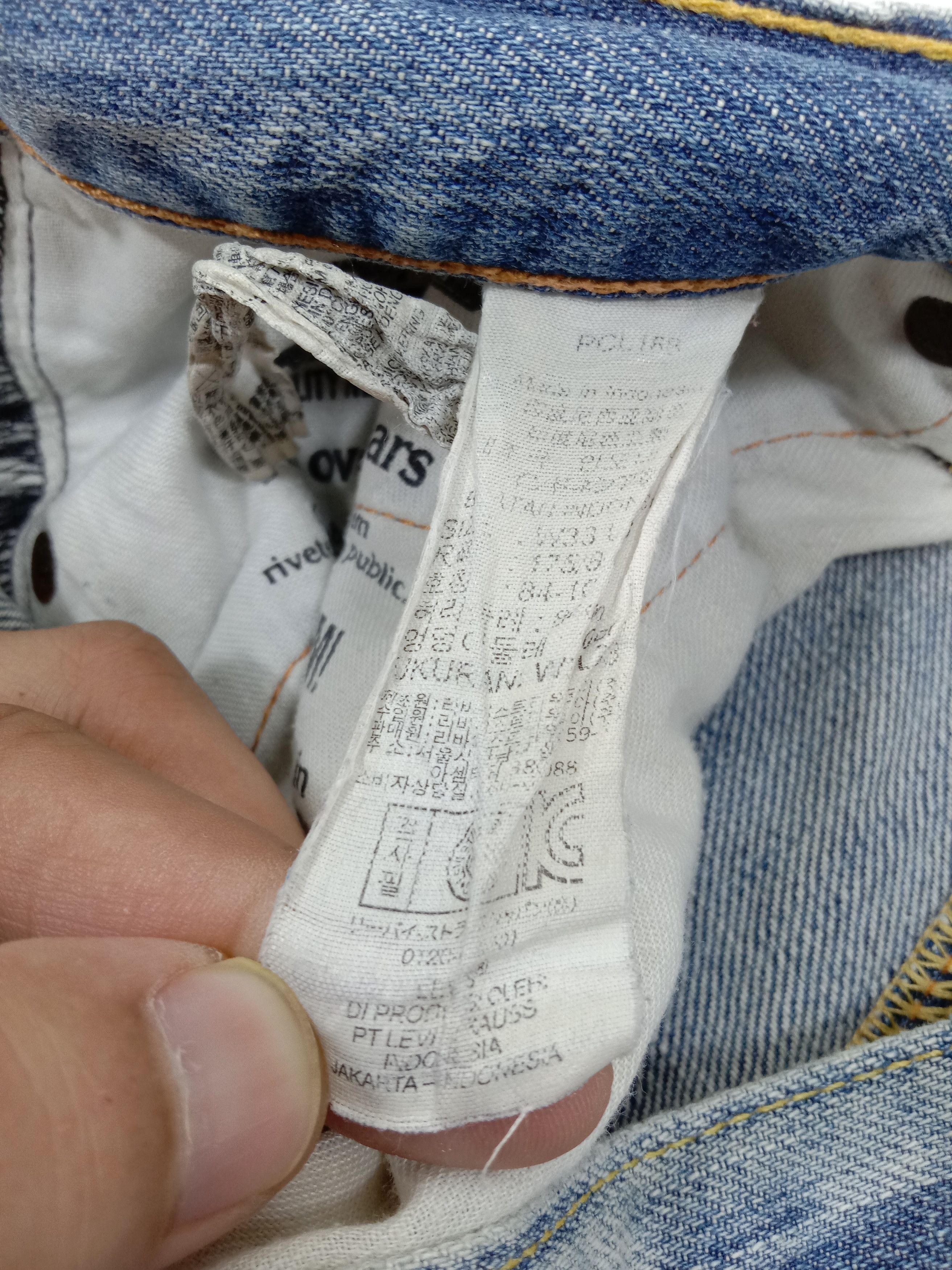 Levi's Vintage Levi's 505 Jeans Faded Blue Distressed Denim Size US 33 - 13 Thumbnail