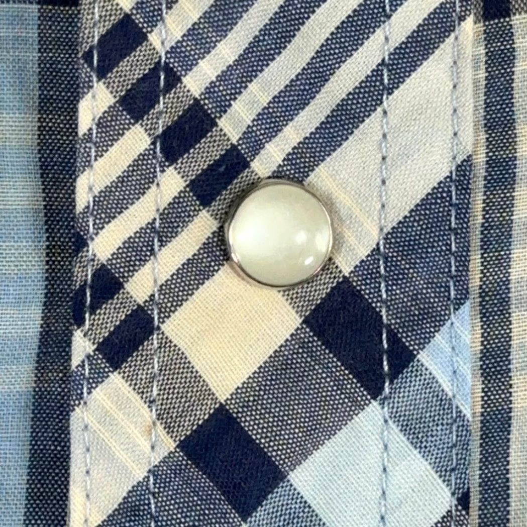 Wrangler VINTAGE Wrangler Western Shirt Adult LARGE Blue White Plaid Pearl Snap 90s Shirt Mens Size US L / EU 52-54 / 3 - 5 Thumbnail