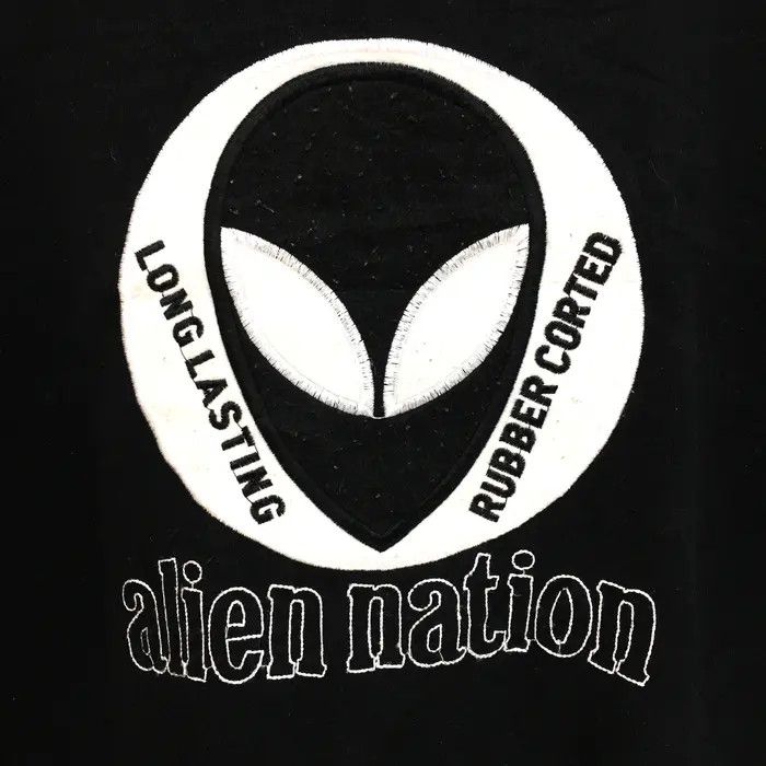 Alien Workshop Vtg ALIEN NATION Skate Hip Hop Sweatshirt Big Logo Sweater Size US L / EU 52-54 / 3 - 10 Thumbnail