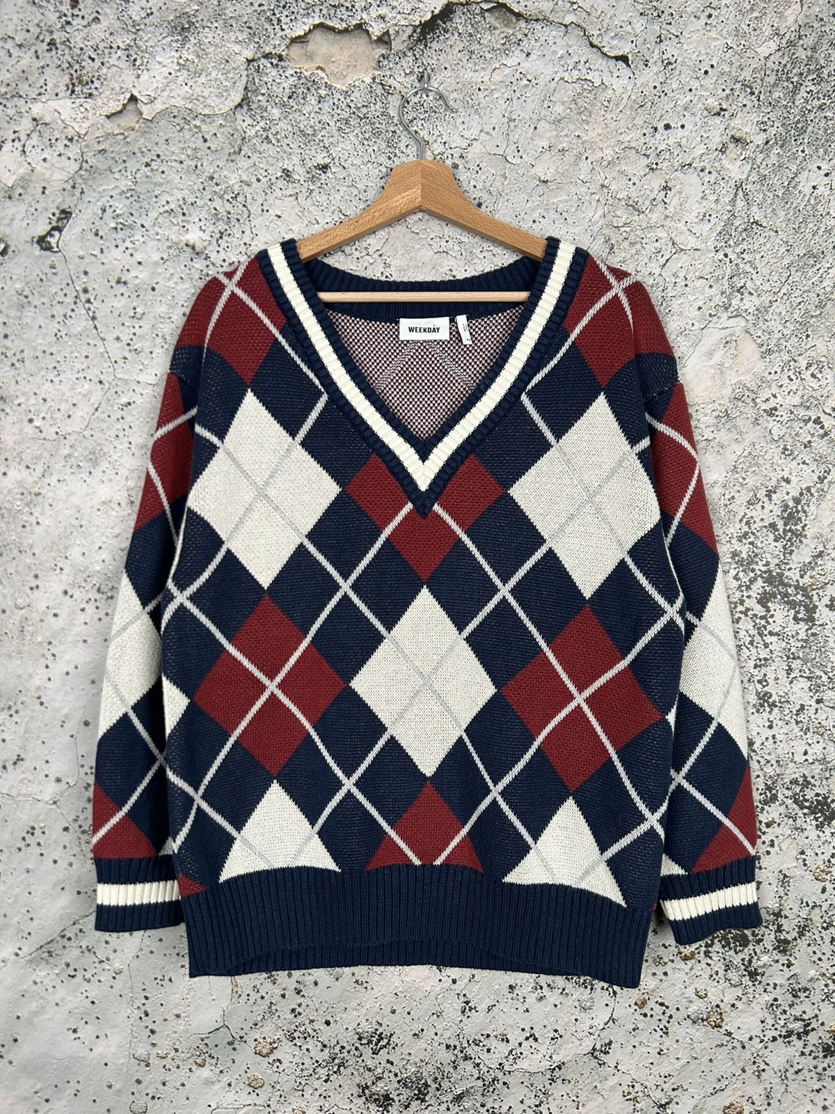 Weekday Weekday North V Neck Sweater Knit Streetwear Elegant Hype Size US XS / EU 42 / 0 - 1 Thumbnail