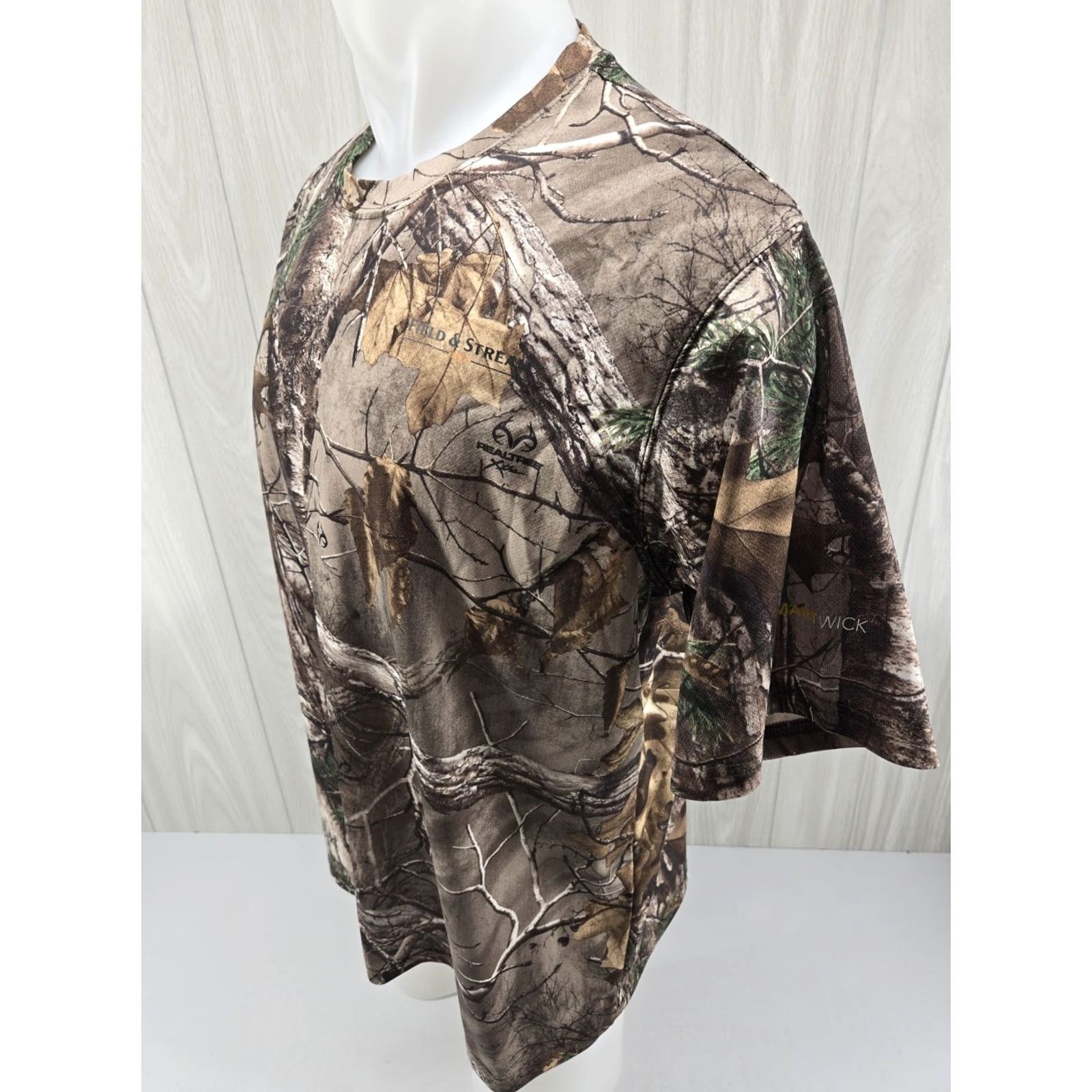Realtree Field And Stream Smart Wick Realtree Camo Shirt XL Microfiber Short Sleeve Mens Regular Size Multicolor Camouflage 100% Polyester Moisture Wicking Size US XL / EU 56 / 4 - 4 Thumbnail
