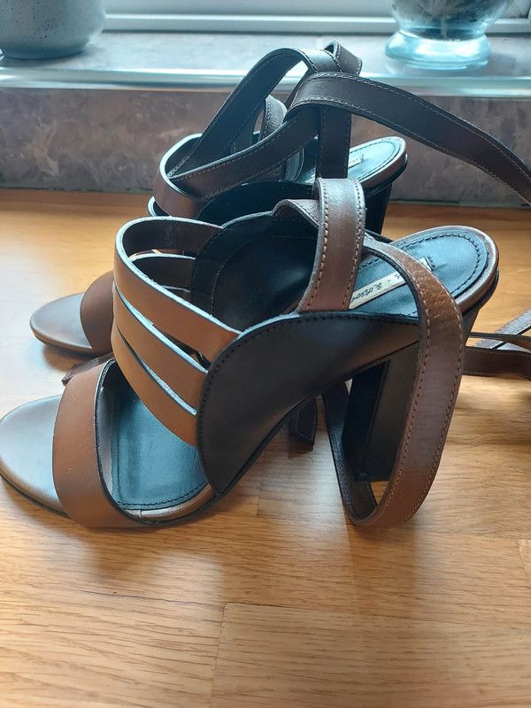 & Other Stories &Other Stories leather sandals 7 Size US 10 / IT 40 - 1 Thumbnail