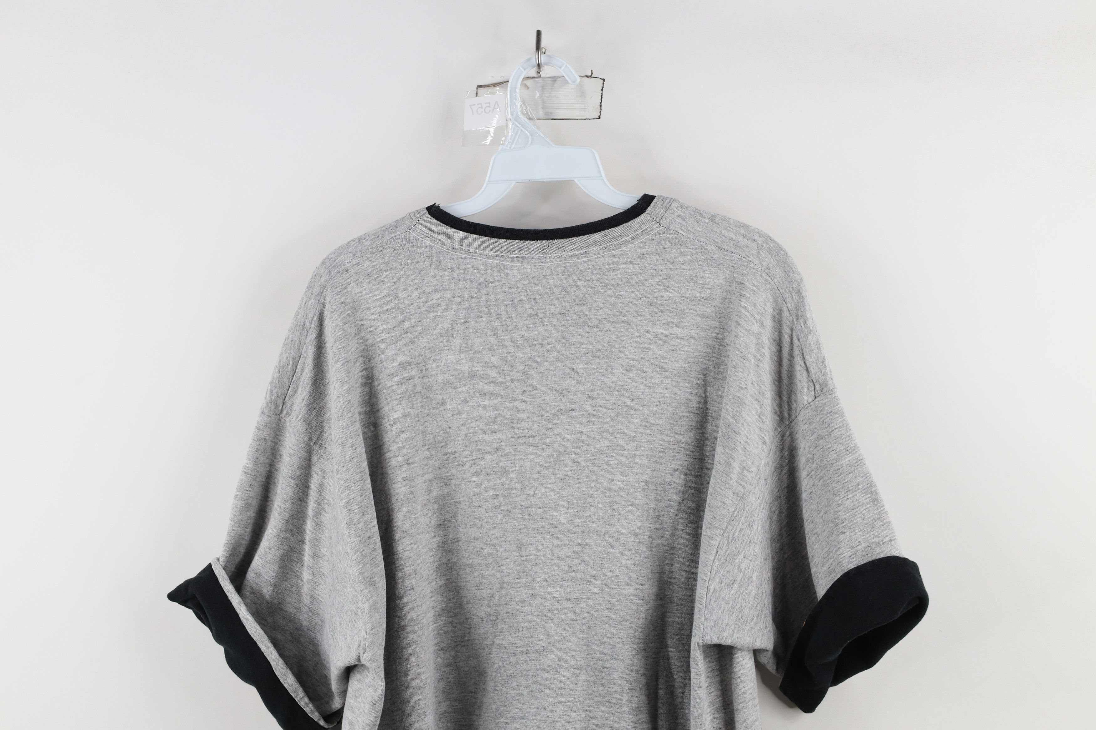 Vintage Vintage 90s Streetwear Heavyweight T-Shirt Heather Gray Size US XL / EU 56 / 4 - 11 Thumbnail