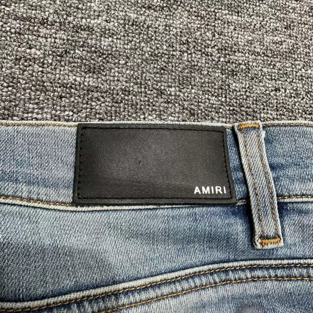 Amiri amiri single-knee distressed paint splatter jeans. Size US 33 - 6 Thumbnail