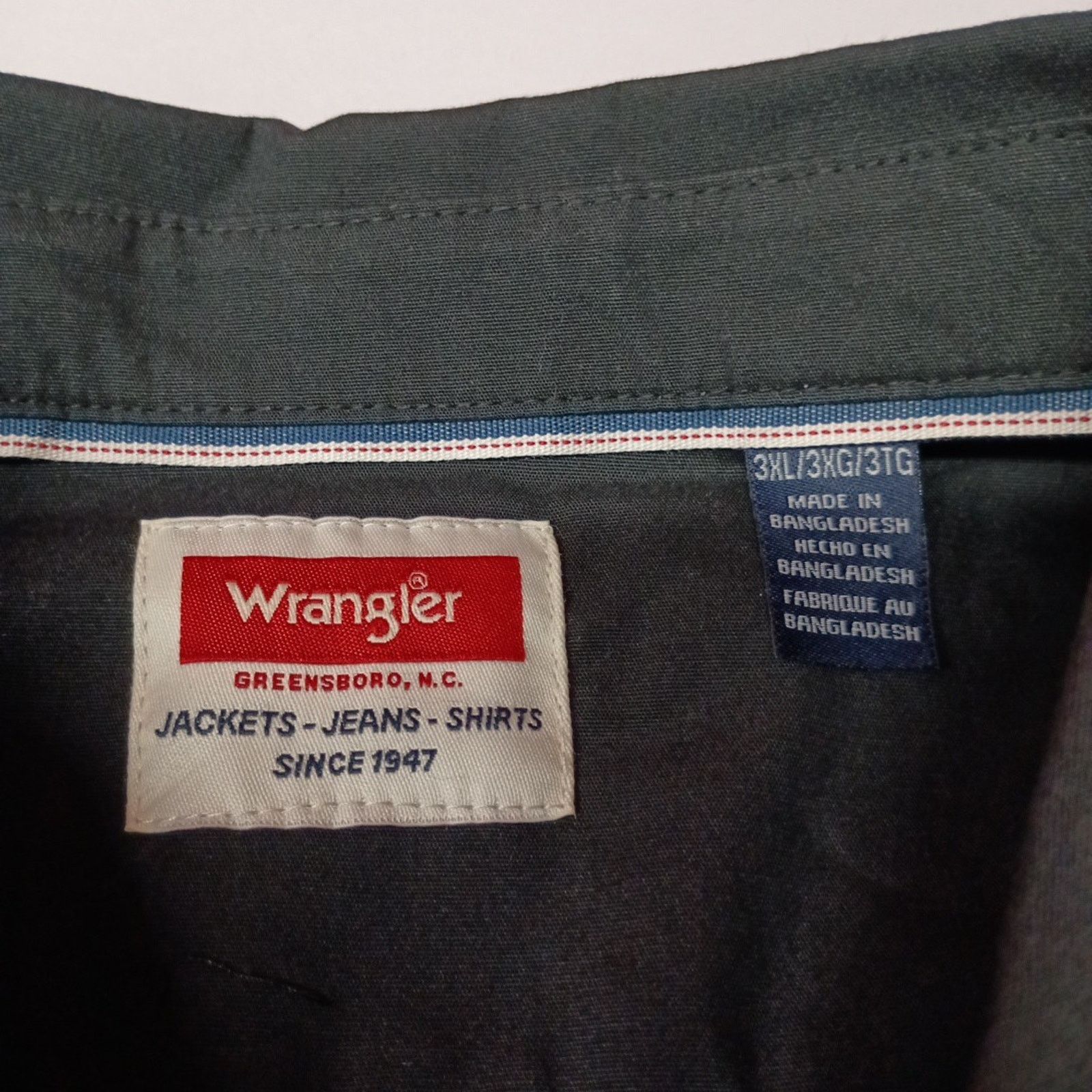 Wrangler Wrangler Men's Relaxed Fit Woven Button Shirt Size 3XL Black Size US XXL / EU 58 / 5 - 3 Thumbnail