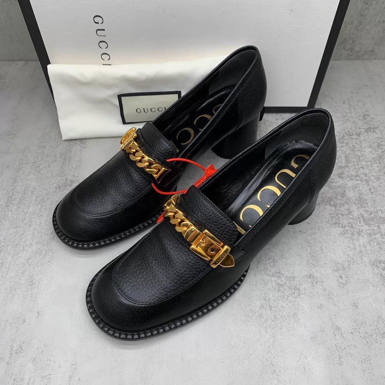 Gucci Gucci Black Chain Heels 37.5 New w/Min Crease YY494 Size US 7 / IT 37 - 1 Thumbnail
