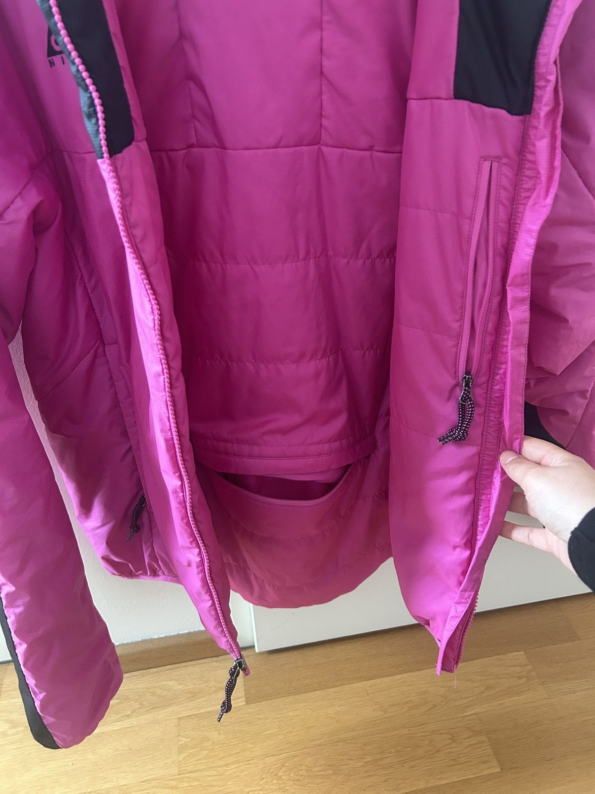 Nike ACG Nike ACG PrimaLoft Pink Black Jacket Size US M / EU 48-50 / 2 - 7 Thumbnail