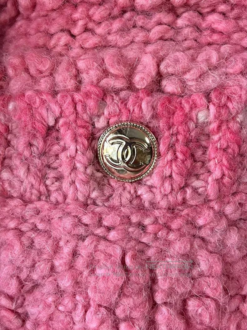 Chanel Chanel Pink lamb fur coat Size XS / US 0-2 / IT 36-38 - 6 Thumbnail