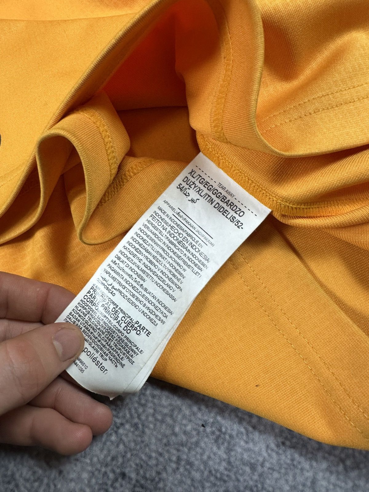 Under Armour Vintage Under Armour Wasps Rugby Jersey Streetwear Rare XL Size US XL / EU 56 / 4 - 5 Thumbnail