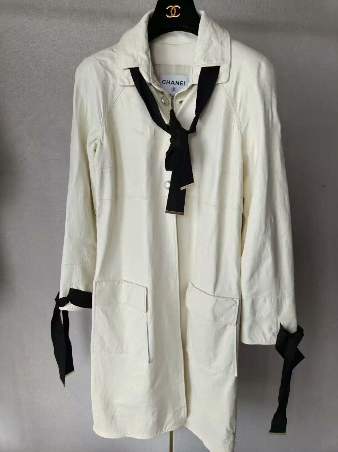Chanel Chanel Leather Jacket Size M / US 6-8 / IT 42-44 - 1 Thumbnail