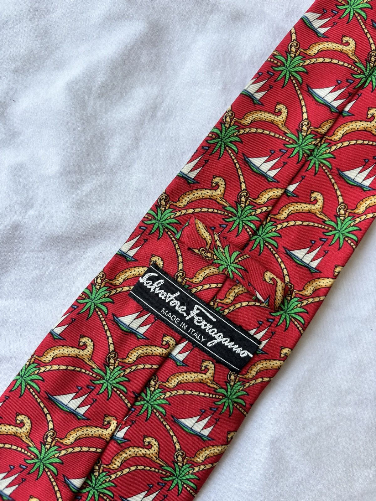 Salvatore Ferragamo Vintage Salvatore Ferragamo Silk Tie - Tropical Print Size ONE SIZE - 2 Thumbnail