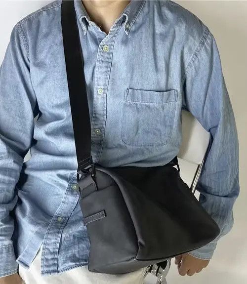 Japanese Brand Fashion faux leather crossbody messenger bag Size ONE SIZE - 1 Thumbnail
