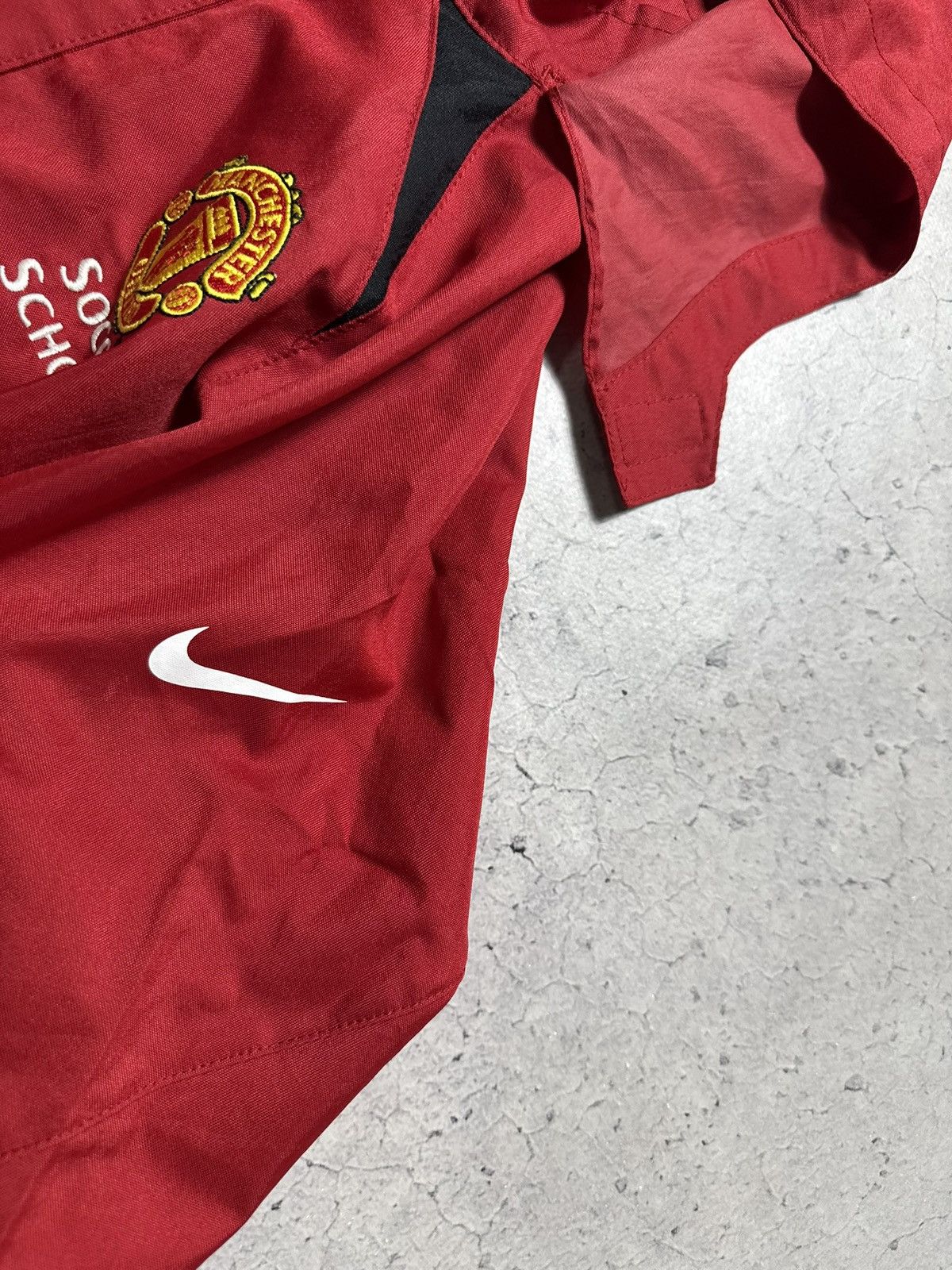 Nike Nike FC Manchester United Vintage Nylon Football Jacket Size US S / EU 44-46 / 1 - 5 Thumbnail