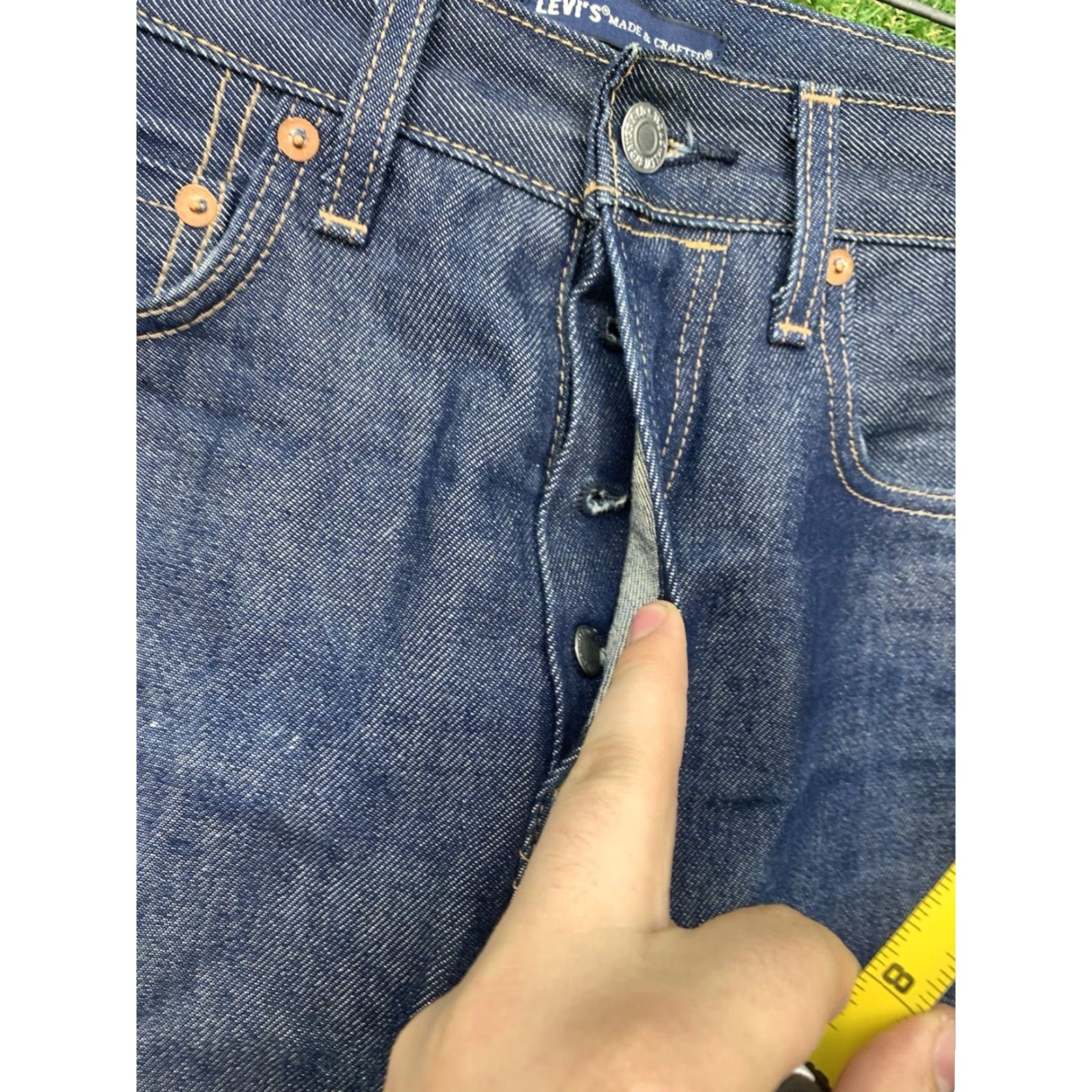 Levi's VINTAGE Levi's 501 Jeans Mens 29x31 Selvedge Denim Dark Wash Made & Crafted 80s Theme Slim Straight Size US 29 - 4 Thumbnail