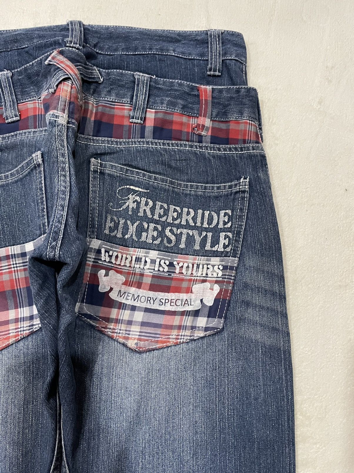 Japanese Brand Vintage Memory Special Double Waist Faded Dark Blue Jeans Size US 32 / EU 48 - 14 Thumbnail