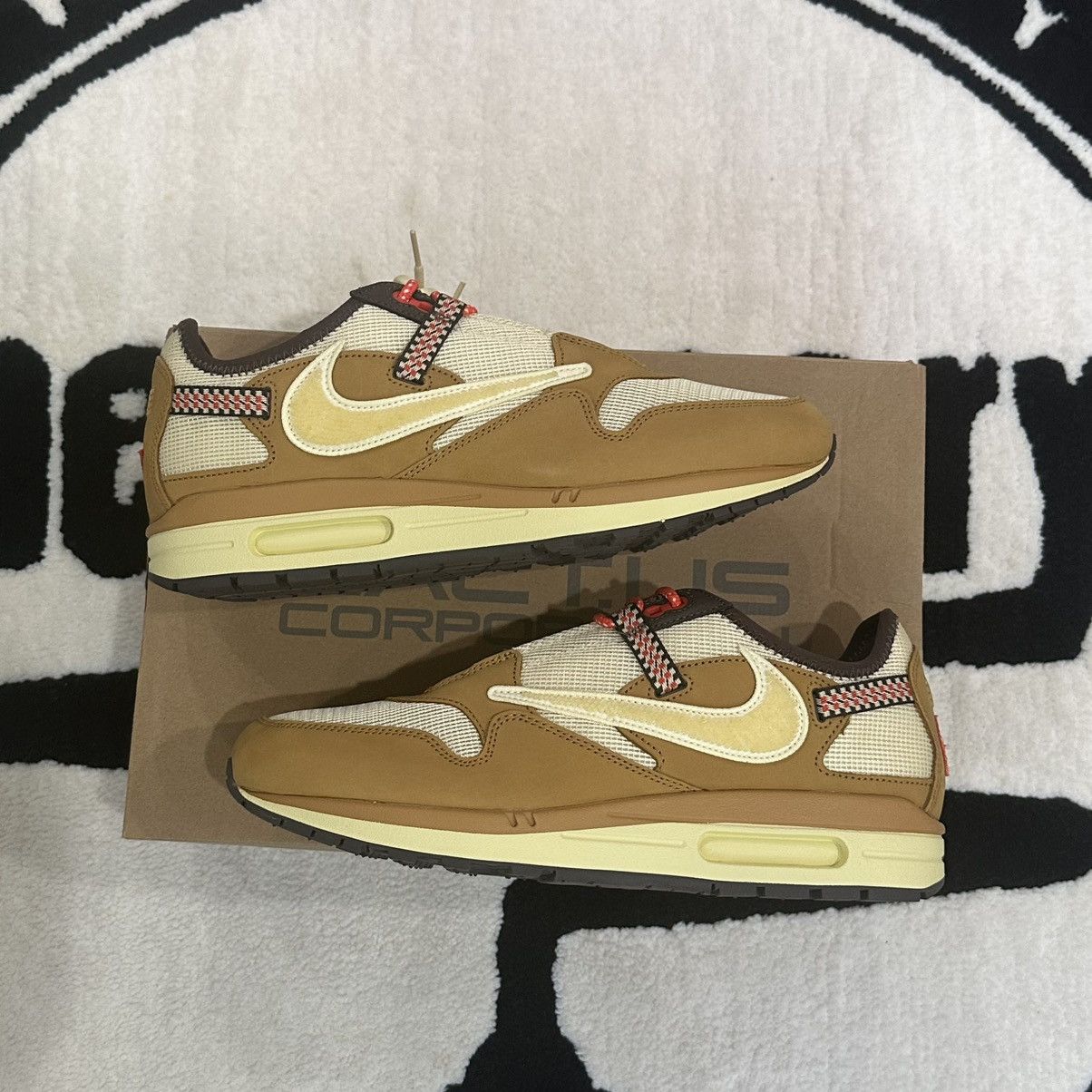 Nike × Travis Scott Travis Scott Nike Air Max 1 “Wheat” Size US 11 / EU 44 - 1 Thumbnail