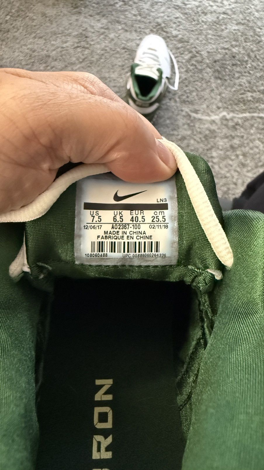 Nike LeBron SVSM Zoom Generation Size US 7.5 / EU 40-41 - 7 Thumbnail