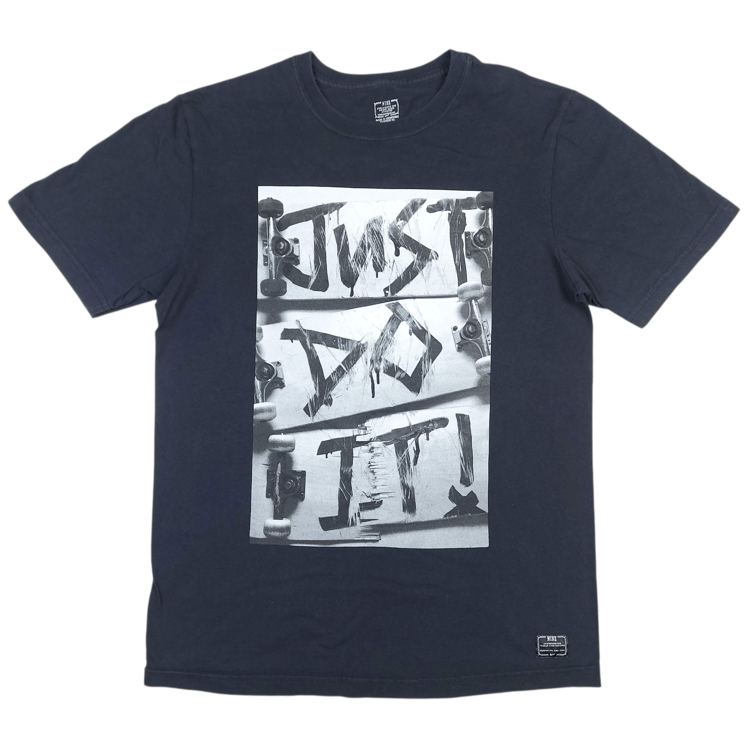 Nike SB 2013 NIKE SB Just Do It Skateboards TEE Size US M / EU 48-50 / 2 - 1 Thumbnail