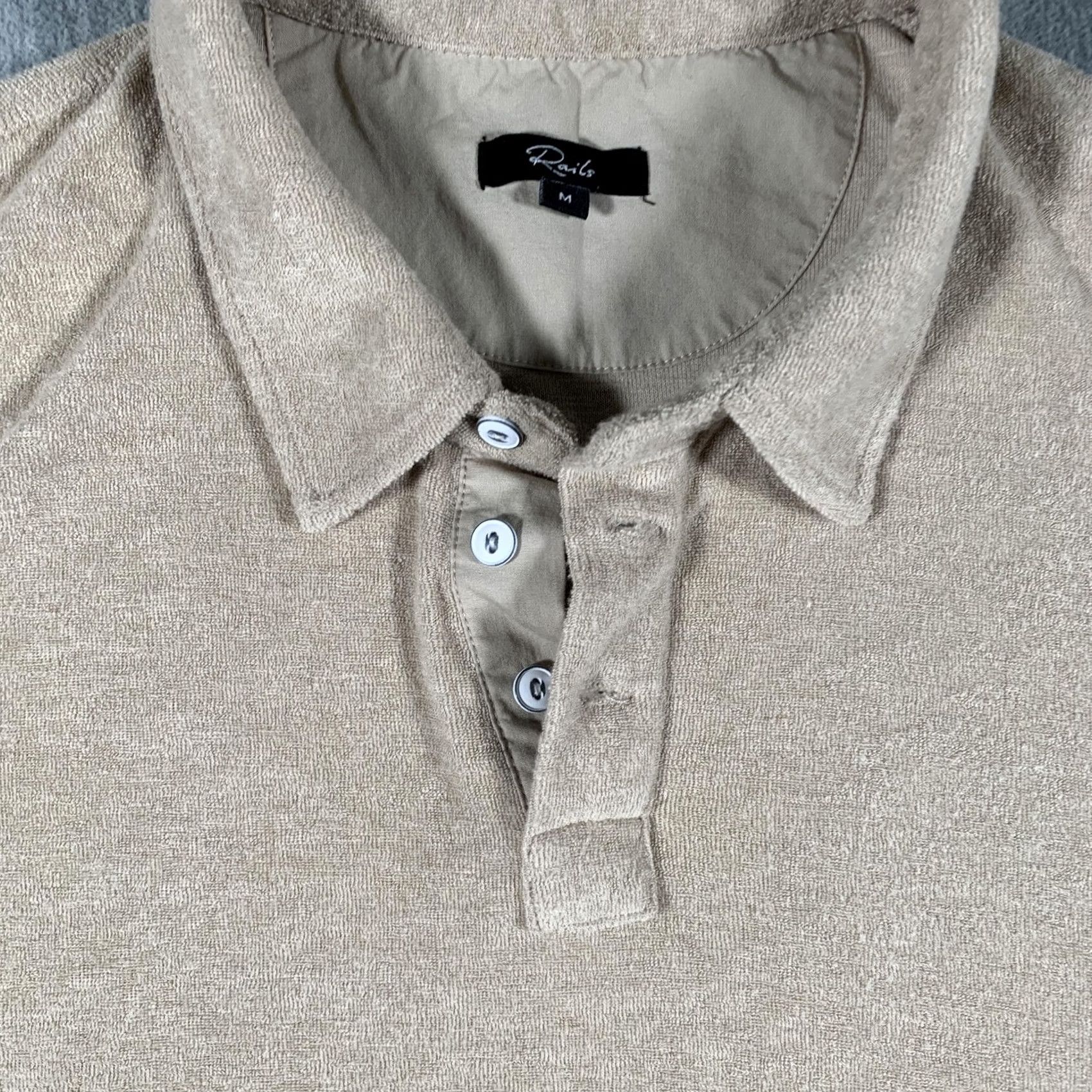Rails Rails Polo Shirt Mens Medium Beige Terry Cloth Textured Short Sleeve Casual Polo Shirt Rails Logo Tab Short Sleeve Mens Medium Beige Solid 100% Cotton Size US M / EU 48-50 / 2 - 5 Thumbnail