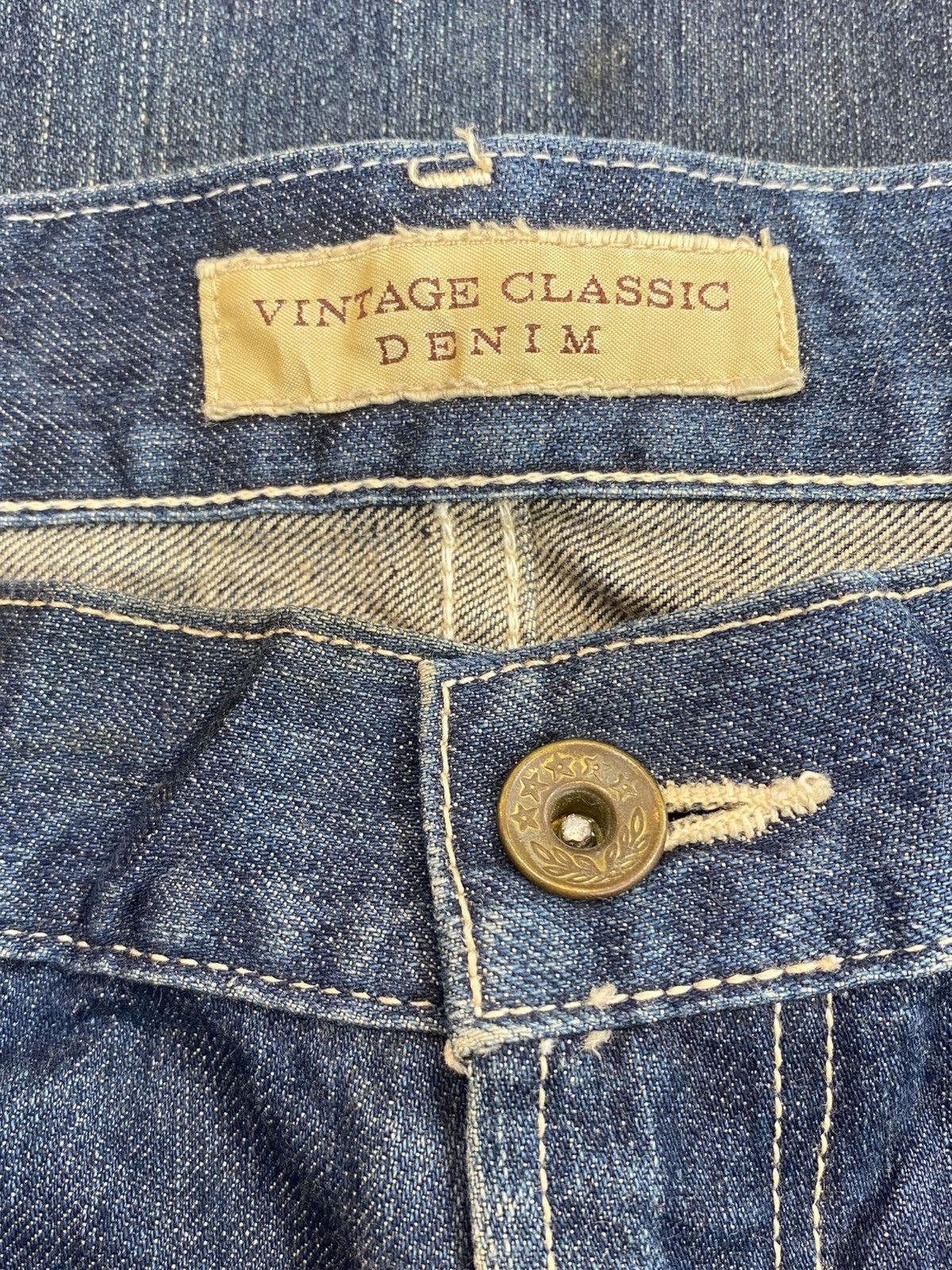 Uniqlo Uniqlo Vintage Whiskers Faded Wash Style Loose Jeans Size US 30 / EU 46 - 10 Thumbnail
