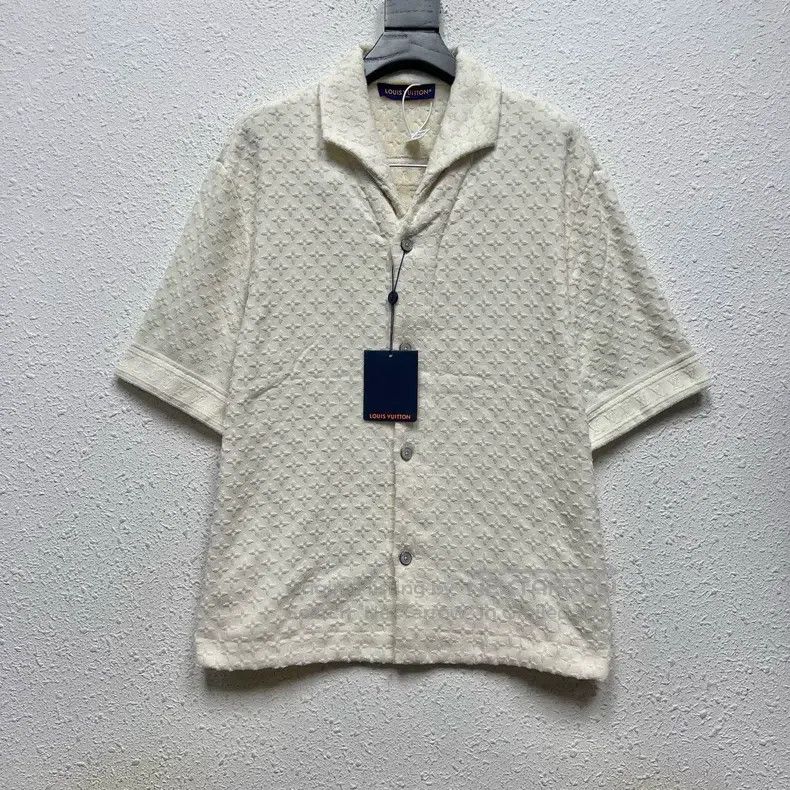 Louis Vuitton Louis Vuitton SS25M White Jacquard Knit Full Logo Towel Sh Size US L / EU 52-54 / 3 - 1 Thumbnail