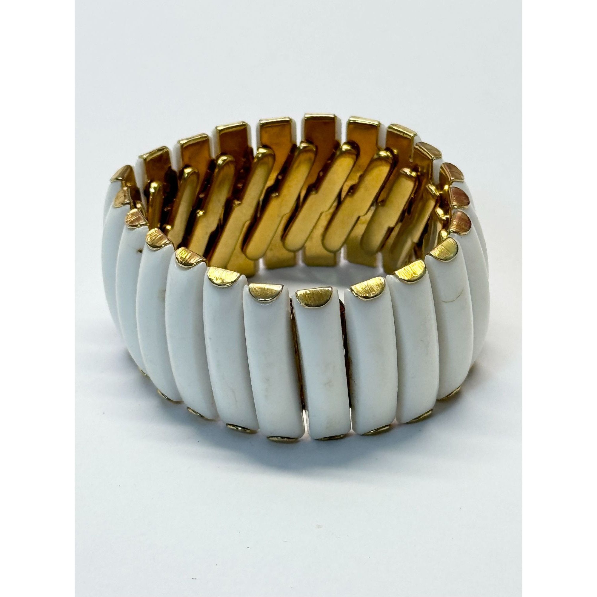 Vintage Vintage Hong Kong white expansion bracelet Size ONE SIZE - 1 Thumbnail