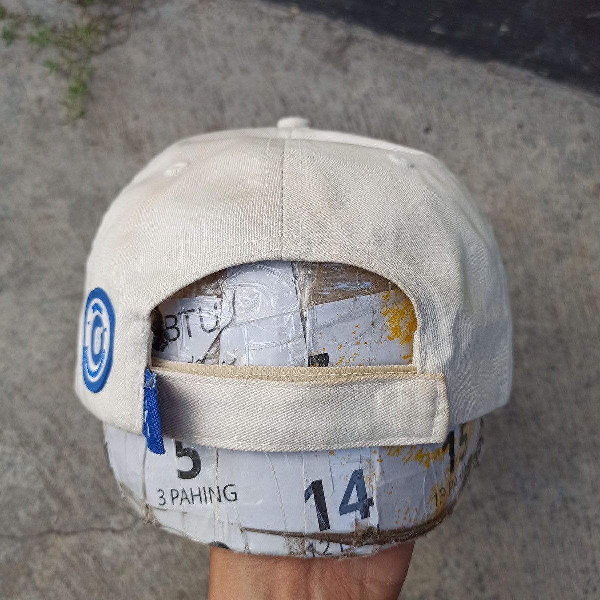 Arts & Science Archival.. 10 year bluetooth celebration hat Size ONE SIZE - 10 Thumbnail