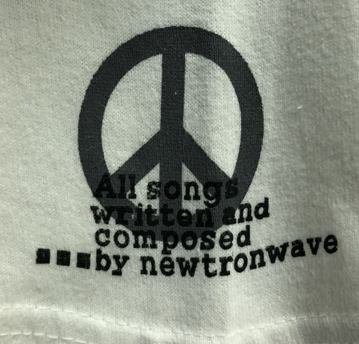 Band Tees Newtronwave Calling All Punks T-Shirt Size US XL / EU 56 / 4 - 7 Thumbnail