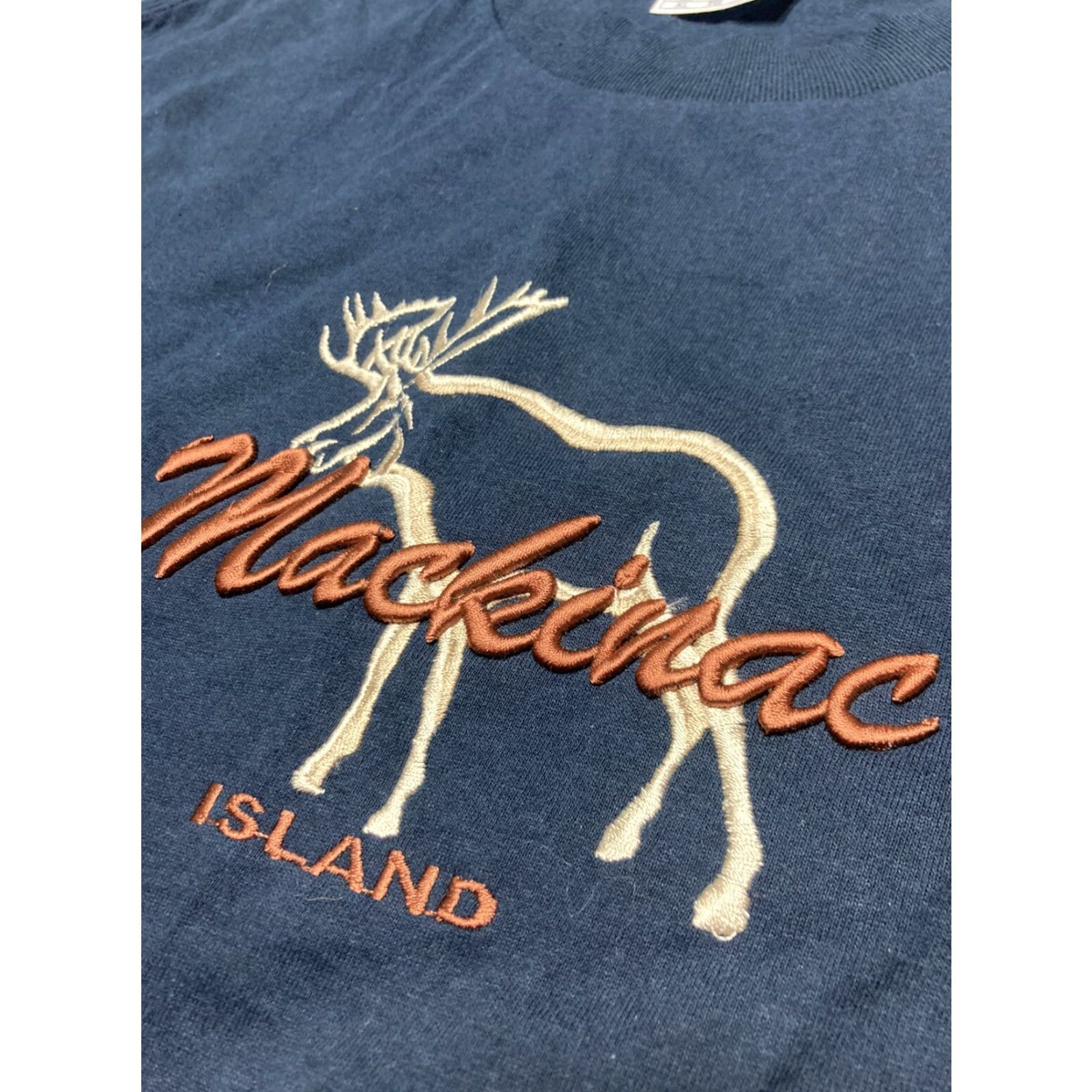 Vintage VINTAGE Animal T-Shirt XL Blue Embroidered Mackinac Island Michigan Moose Deer Anime Size US XL / EU 56 / 4 - 3 Thumbnail